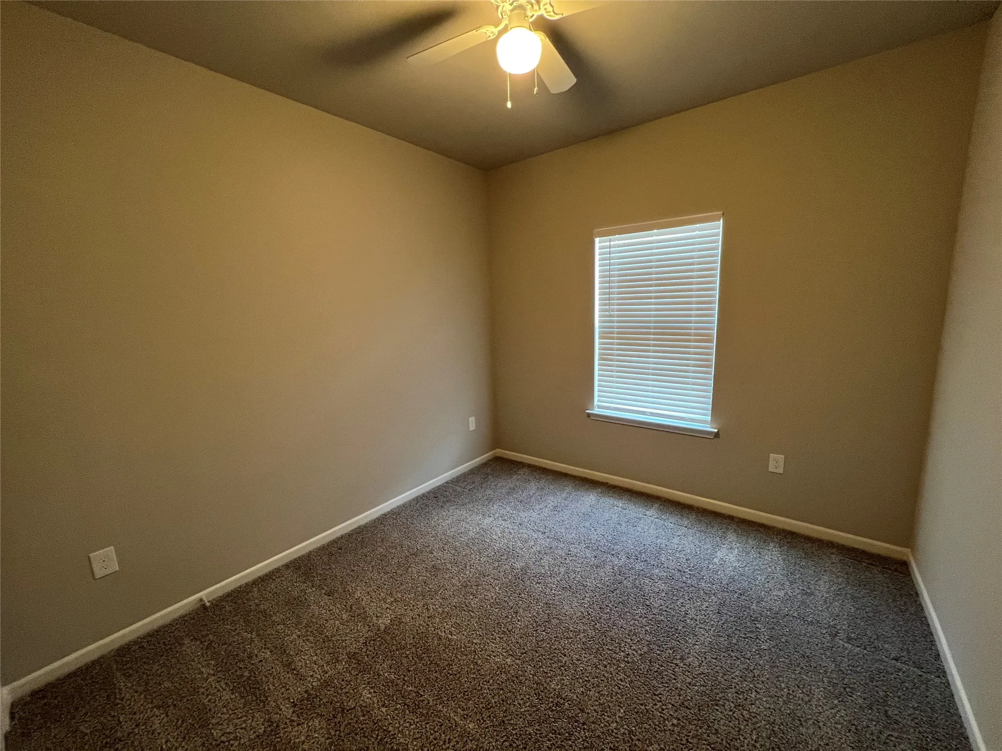 Duplex For Rent in Grayson County , 2709 Ginger Court, Sherman, Texas 75092, 3 Bedrooms, 2 Bathrooms, 1 Garage spaces, 1,094 Sqft, built in 2022, Price $1,450, mls#21293116, Real Estate Agent in Sherman, Homes For Rent in Grayson county, Homes For Rent in Sherman, Realtor in Sherman Texas, Real Estate Brokerage Independent Realty Texas, Luminita Cordes Realtor