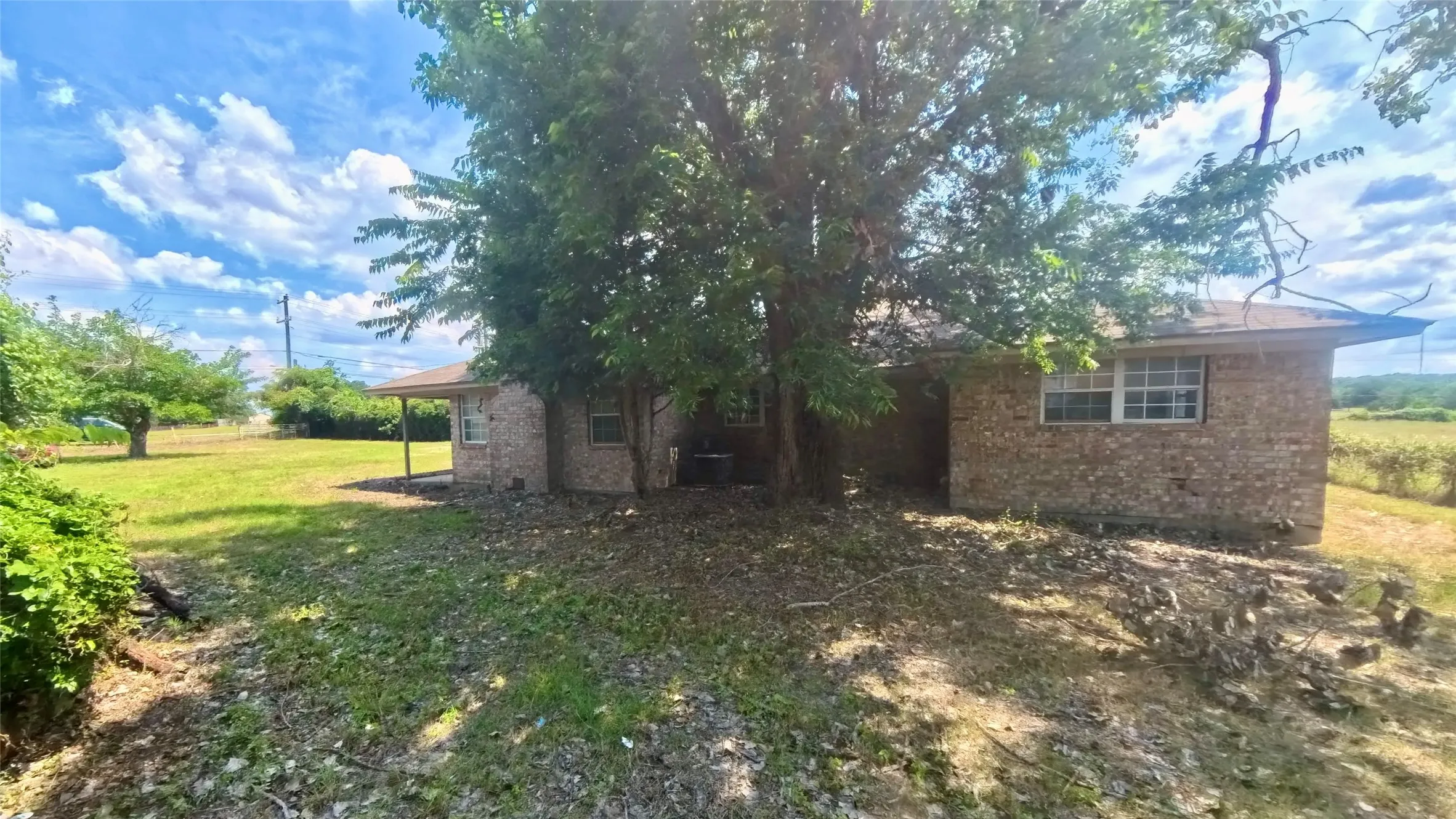 Farm For Sale in Parker County , 510 New Highland Road, Springtown, Texas 76082, 3 Bedroom, 2 Bathroom, 2 Garage spaces, 1,647 Sqft, built in 1998, mls#21292749, Real Estate Agent in Springtown, Homes For Sale in Parker county, Homes For Sale in Springtown, Realtor in Springtown Texas, Real Estate Brokerage Independent Realty Texas, Luminita Cordes Realtor