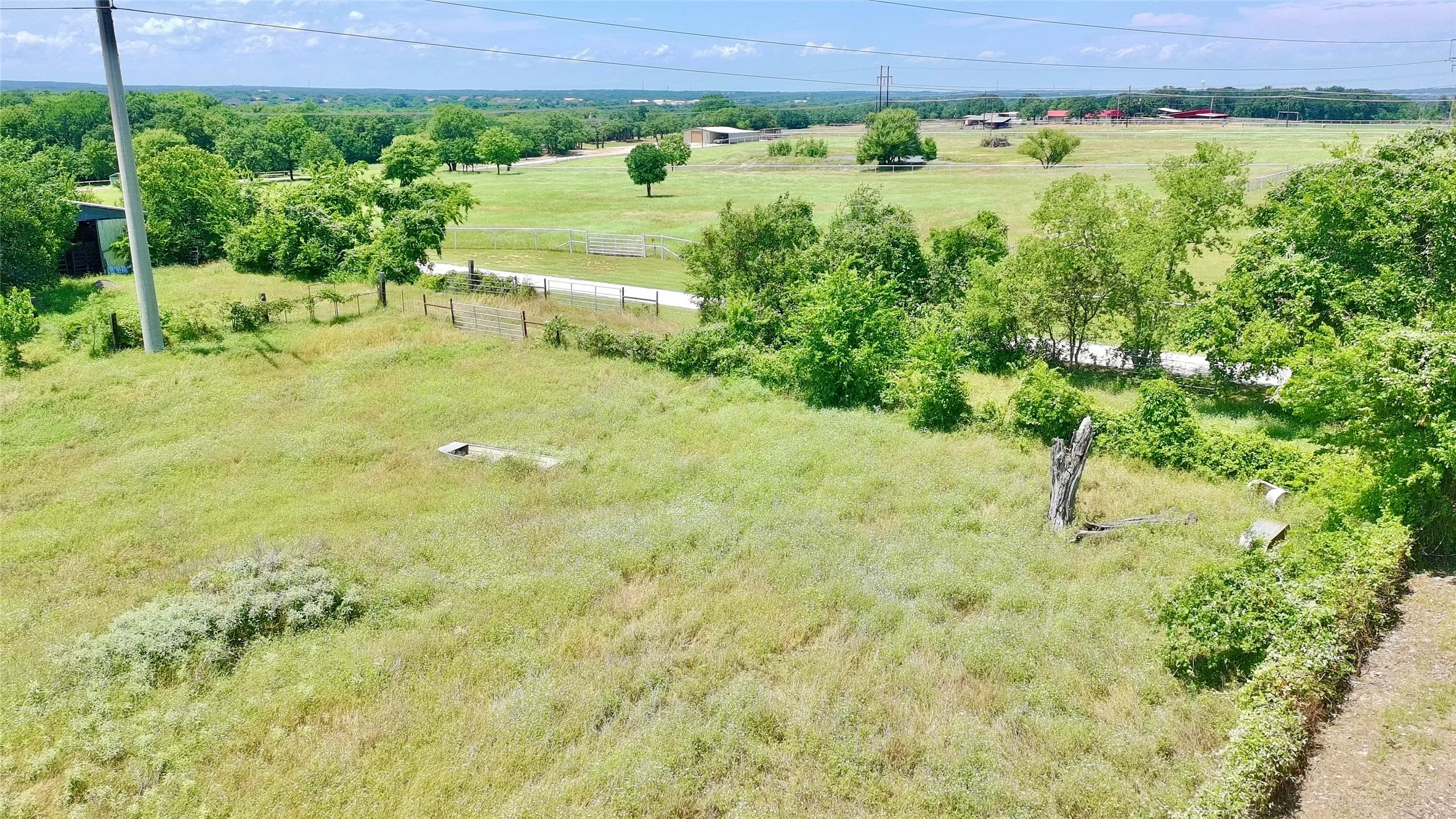 Farm For Sale in Parker County , 510 New Highland Road, Springtown, Texas 76082, 3 Bedroom, 2 Bathroom, 2 Garage spaces, 1,647 Sqft, built in 1998, mls#21292749, Real Estate Agent in Springtown, Homes For Sale in Parker county, Homes For Sale in Springtown, Realtor in Springtown Texas, Real Estate Brokerage Independent Realty Texas, Luminita Cordes Realtor