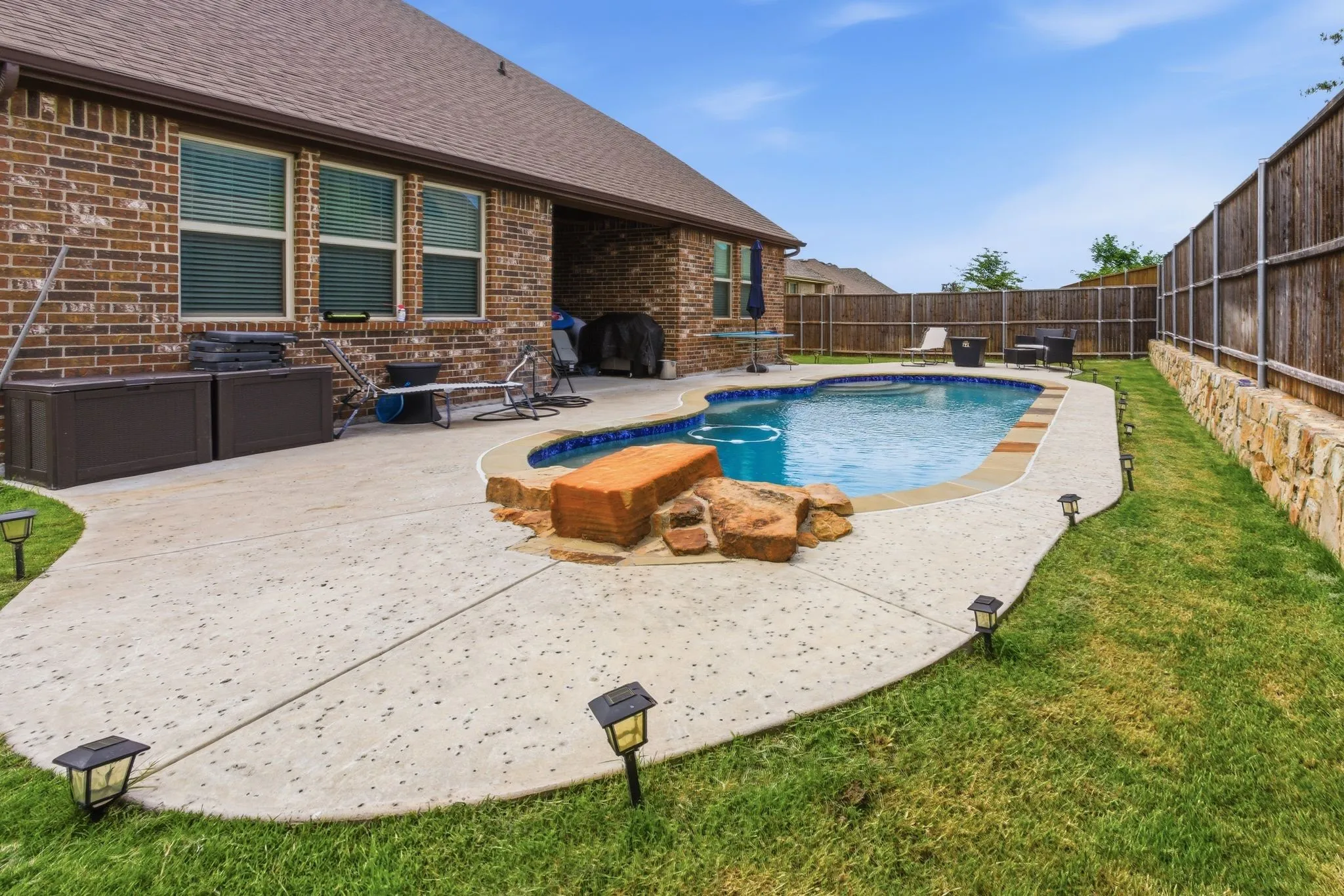 Single Family Residence For Sale in Rockwall County , 218 Virginia Court, Fate, Texas 75189, 4 Bedroom, 3 Bathroom, 3 Garage spaces, 2,930 Sqft, built in 2020, mls#21292913, Real Estate Agent in Fate, Homes For Sale in Rockwall county, Homes For Sale in Fate, Realtor in Fate Texas, Real Estate Brokerage Independent Realty Texas, Luminita Cordes Realtor