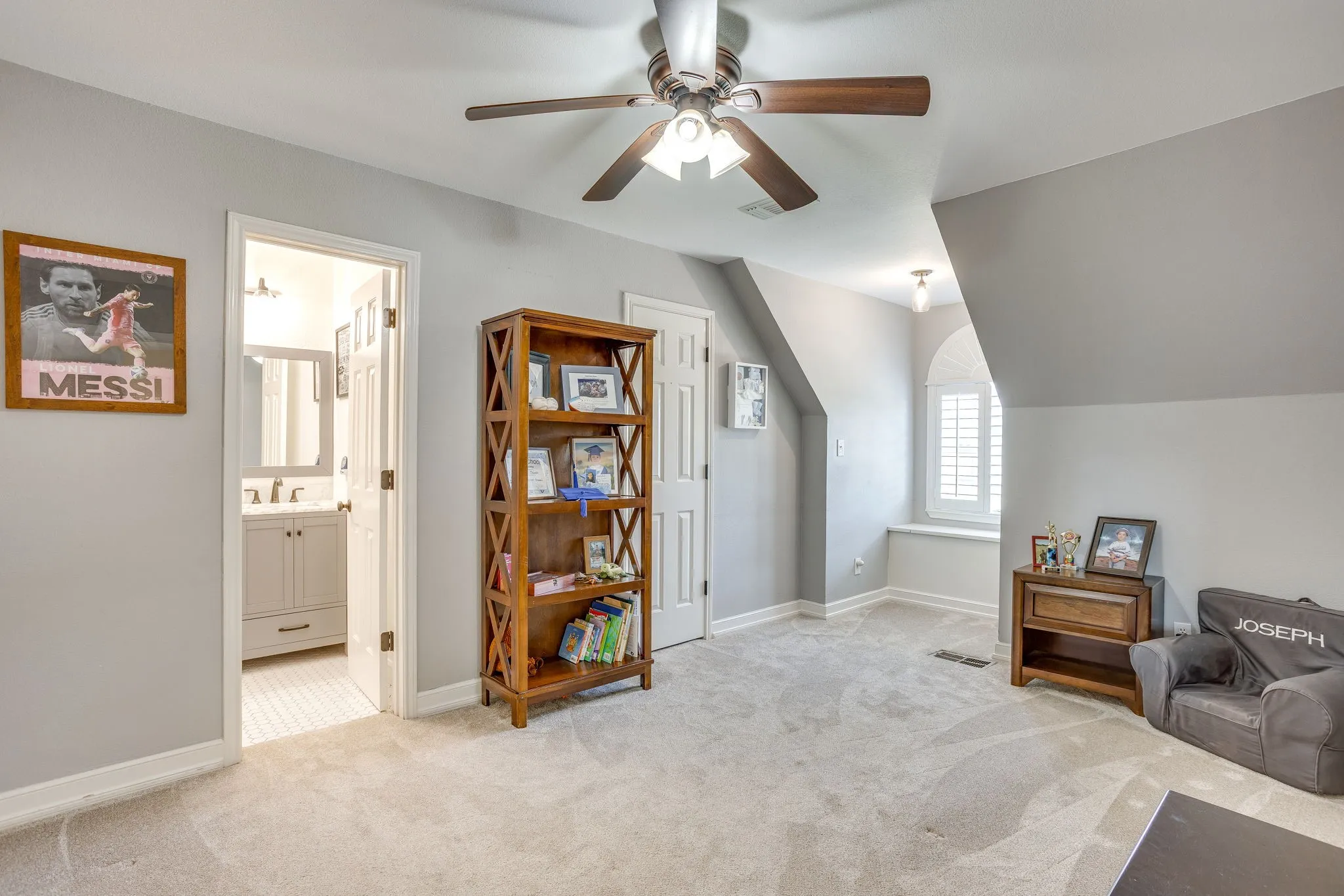 Single Family Residence For Sale in Johnson County , 2100 Fm 3048, Cleburne, Texas 76031, 4 Bedroom, 4 Bathroom, 2 Garage spaces, 4,215 Sqft, built in 1993, mls#21293198, Real Estate Agent in Cleburne, Homes For Sale in Johnson county, Homes For Sale in Cleburne, Realtor in Cleburne Texas, Real Estate Brokerage Independent Realty Texas, Luminita Cordes Realtor