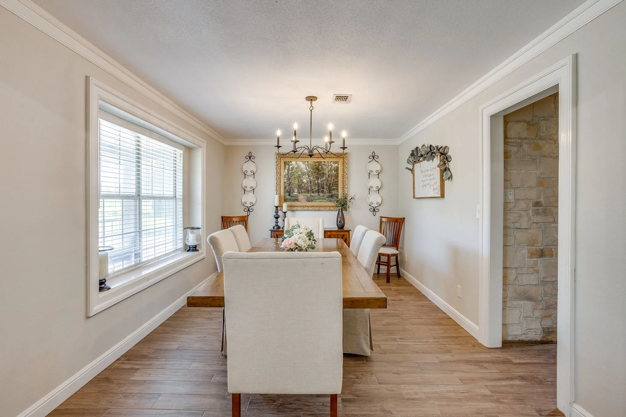 Single Family Residence For Sale in Johnson County , 2100 Fm 3048, Cleburne, Texas 76031, 4 Bedroom, 4 Bathroom, 2 Garage spaces, 4,215 Sqft, built in 1993, mls#21293198, Real Estate Agent in Cleburne, Homes For Sale in Johnson county, Homes For Sale in Cleburne, Realtor in Cleburne Texas, Real Estate Brokerage Independent Realty Texas, Luminita Cordes Realtor