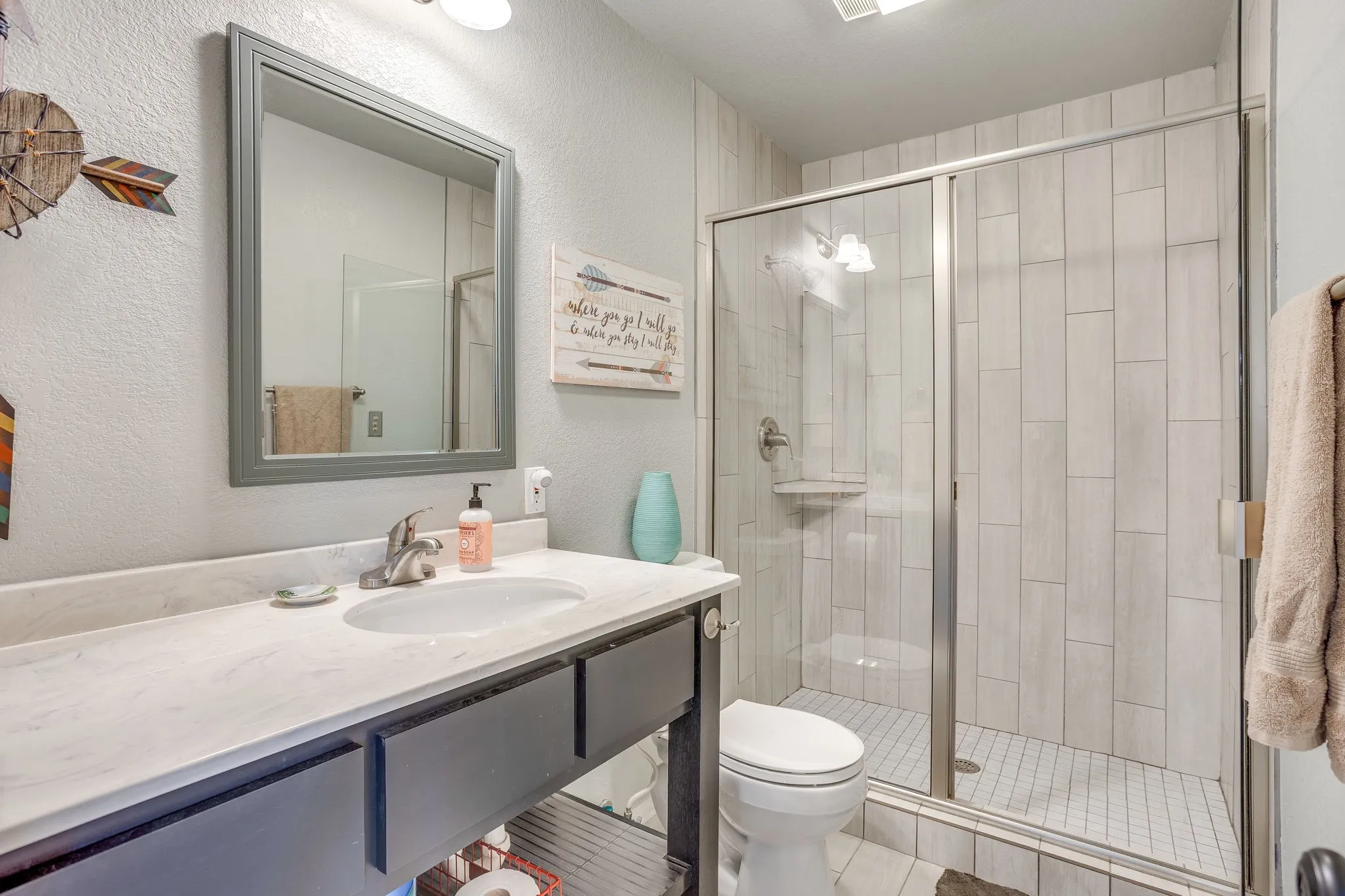 Single Family Residence For Sale in Johnson County , 2100 Fm 3048, Cleburne, Texas 76031, 4 Bedroom, 4 Bathroom, 2 Garage spaces, 4,215 Sqft, built in 1993, mls#21293198, Real Estate Agent in Cleburne, Homes For Sale in Johnson county, Homes For Sale in Cleburne, Realtor in Cleburne Texas, Real Estate Brokerage Independent Realty Texas, Luminita Cordes Realtor