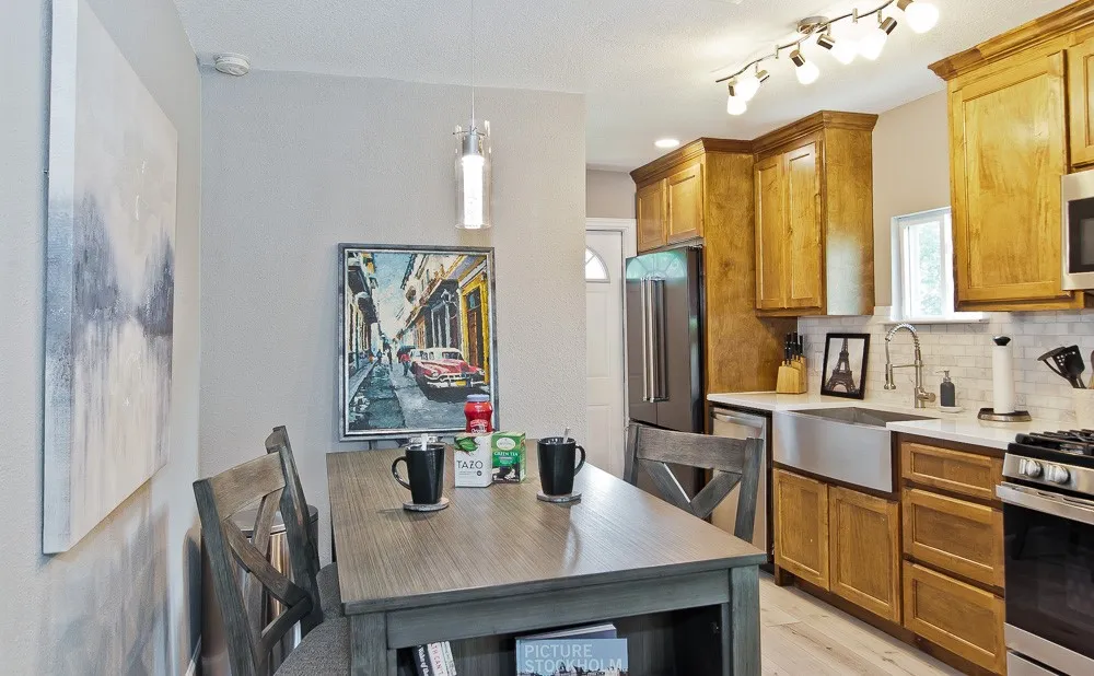 Single Family Residence For Sale in Dallas County , 1810 Shaw Street, Dallas, Texas 75212, 3 Bedroom, 1 Bathroom, Garage spaces, 810 Sqft, built in 1961, mls#21293202, Real Estate Agent in Dallas, Homes For Sale in Dallas county, Homes For Sale in Dallas, Realtor in Dallas Texas, Real Estate Brokerage Independent Realty Texas, Luminita Cordes Realtor