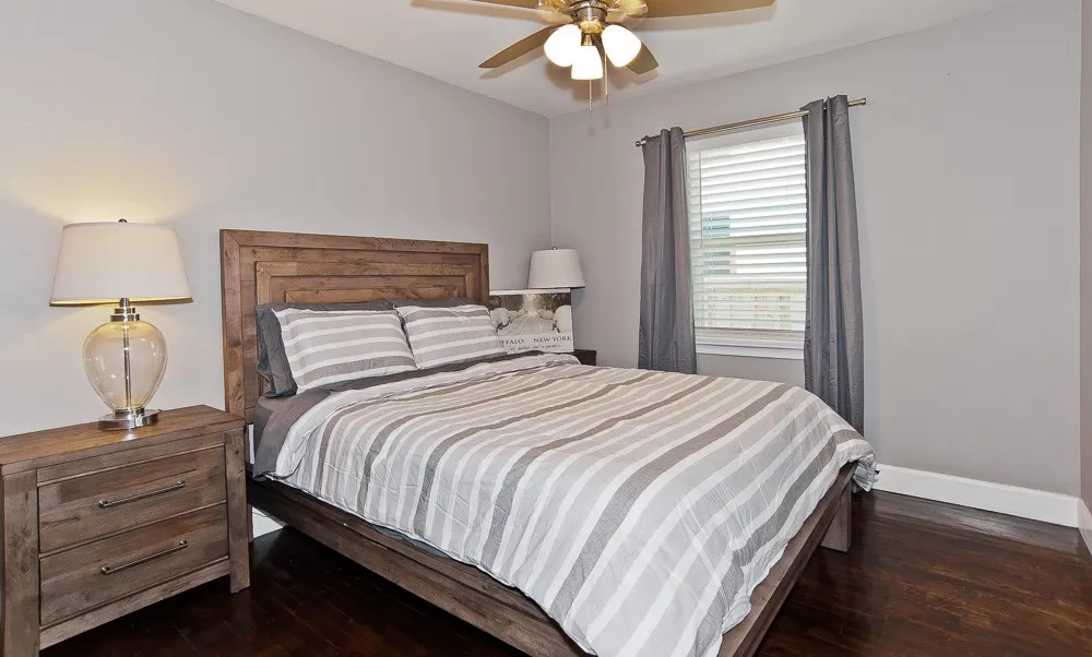 Single Family Residence For Sale in Dallas County , 1810 Shaw Street, Dallas, Texas 75212, 3 Bedroom, 1 Bathroom, Garage spaces, 810 Sqft, built in 1961, mls#21293202, Real Estate Agent in Dallas, Homes For Sale in Dallas county, Homes For Sale in Dallas, Realtor in Dallas Texas, Real Estate Brokerage Independent Realty Texas, Luminita Cordes Realtor