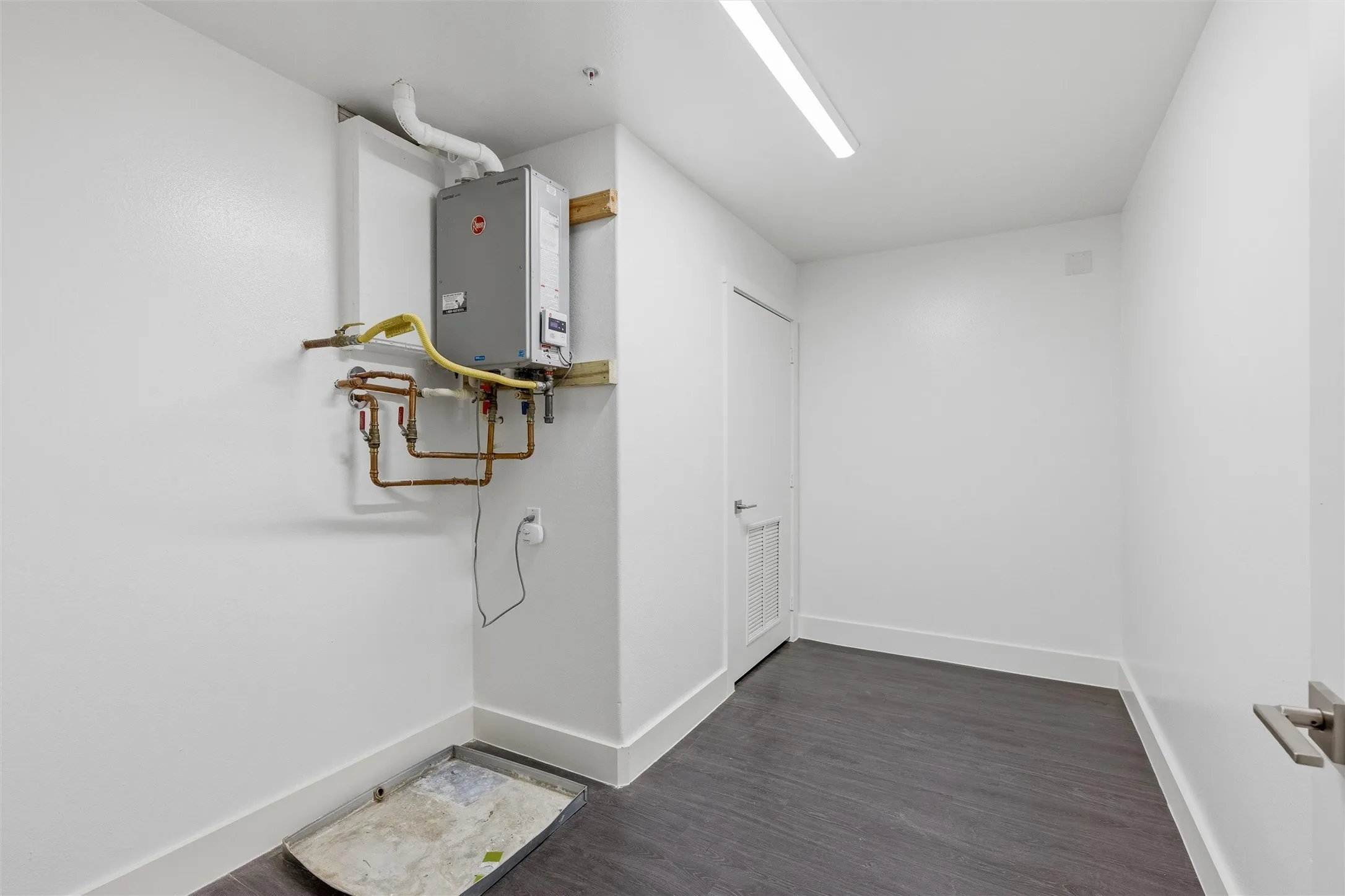 Tankless Hot Water Heater