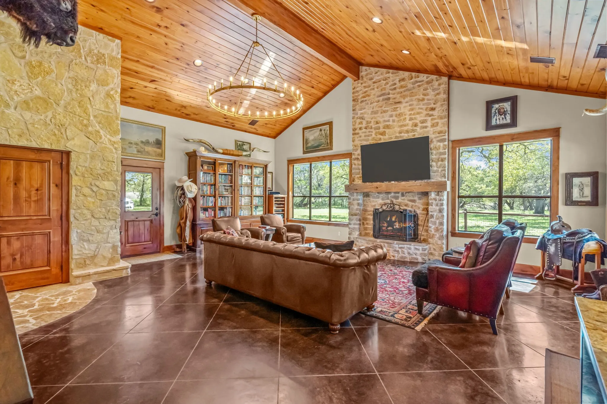 Farm For Sale in Bosque County , 660 FM 203, Walnut Springs, Texas 76690, 2 Bedroom, 2 Bathroom, Garage spaces, 1,941 Sqft, built in 1960, mls#21288812, Real Estate Agent in Walnut Springs, Homes For Sale in Bosque county, Homes For Sale in Walnut Springs, Realtor in Walnut Springs Texas, Real Estate Brokerage Independent Realty Texas, Luminita Cordes Realtor