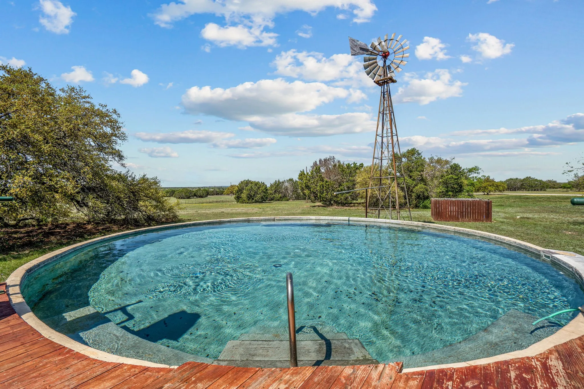 Farm For Sale in Bosque County , 660 FM 203, Walnut Springs, Texas 76690, 2 Bedroom, 2 Bathroom, Garage spaces, 1,941 Sqft, built in 1960, mls#21288812, Real Estate Agent in Walnut Springs, Homes For Sale in Bosque county, Homes For Sale in Walnut Springs, Realtor in Walnut Springs Texas, Real Estate Brokerage Independent Realty Texas, Luminita Cordes Realtor
