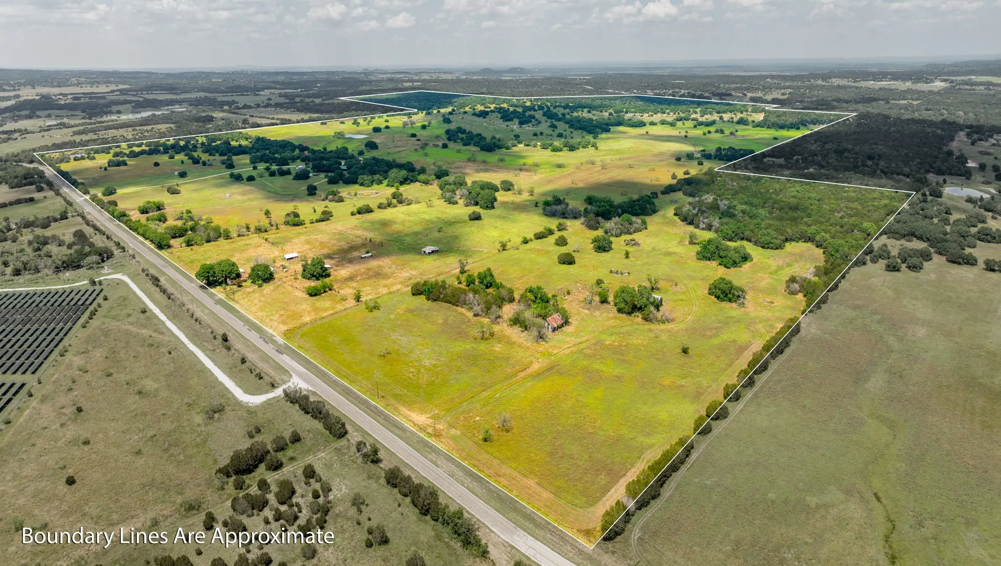 Farm For Sale in Bosque County , 660 FM 203, Walnut Springs, Texas 76690, 2 Bedroom, 2 Bathroom, Garage spaces, 1,941 Sqft, built in 1960, mls#21288812, Real Estate Agent in Walnut Springs, Homes For Sale in Bosque county, Homes For Sale in Walnut Springs, Realtor in Walnut Springs Texas, Real Estate Brokerage Independent Realty Texas, Luminita Cordes Realtor