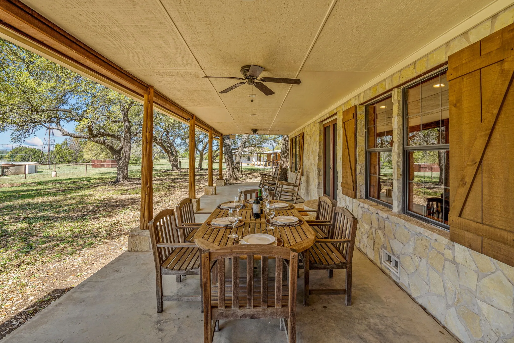 Farm For Sale in Bosque County , 660 FM 203, Walnut Springs, Texas 76690, 2 Bedroom, 2 Bathroom, Garage spaces, 1,941 Sqft, built in 1960, mls#21288812, Real Estate Agent in Walnut Springs, Homes For Sale in Bosque county, Homes For Sale in Walnut Springs, Realtor in Walnut Springs Texas, Real Estate Brokerage Independent Realty Texas, Luminita Cordes Realtor