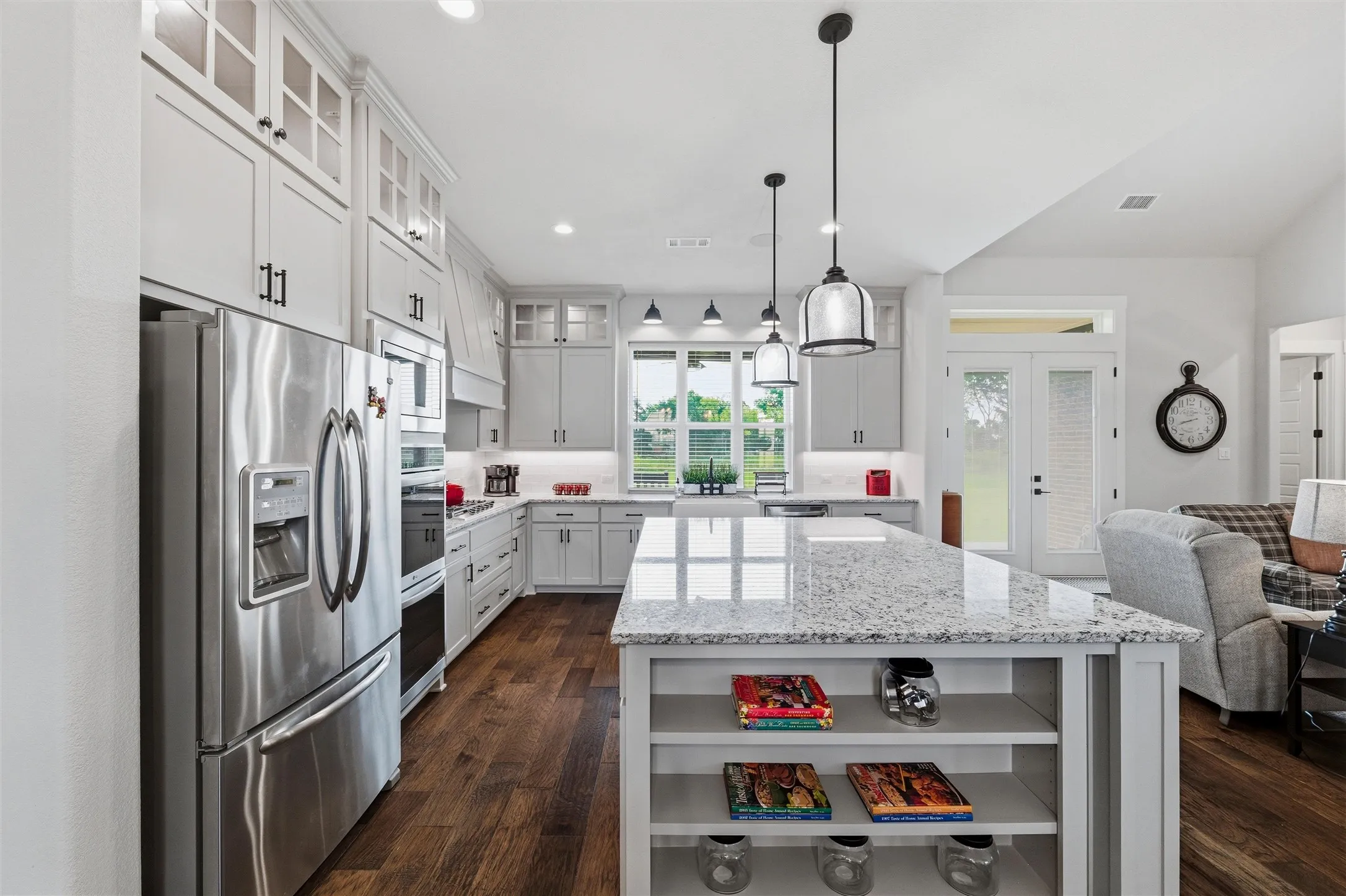 Single Family Residence For Sale in Ellis County , 133 Aiden Drive, Waxahachie, Texas 75165, 3 Bedroom, 3 Bathroom, 3 Garage spaces, 2,833 Sqft, built in 2024, mls#21292953, Real Estate Agent in Waxahachie, Homes For Sale in Ellis county, Homes For Sale in Waxahachie, Realtor in Waxahachie Texas, Real Estate Brokerage Independent Realty Texas, Luminita Cordes Realtor