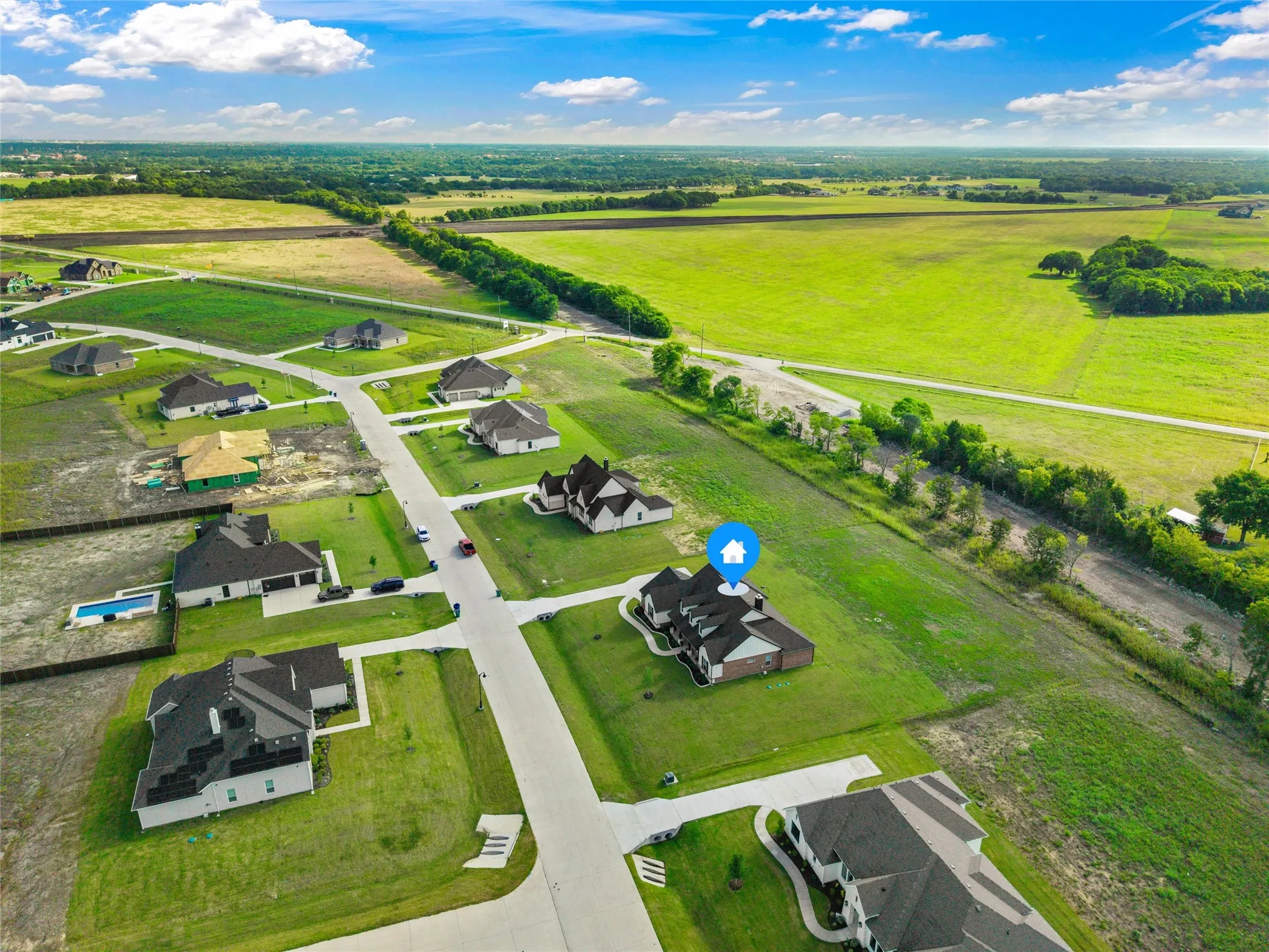 Single Family Residence For Sale in Ellis County , 133 Aiden Drive, Waxahachie, Texas 75165, 3 Bedroom, 3 Bathroom, 3 Garage spaces, 2,833 Sqft, built in 2024, mls#21292953, Real Estate Agent in Waxahachie, Homes For Sale in Ellis county, Homes For Sale in Waxahachie, Realtor in Waxahachie Texas, Real Estate Brokerage Independent Realty Texas, Luminita Cordes Realtor