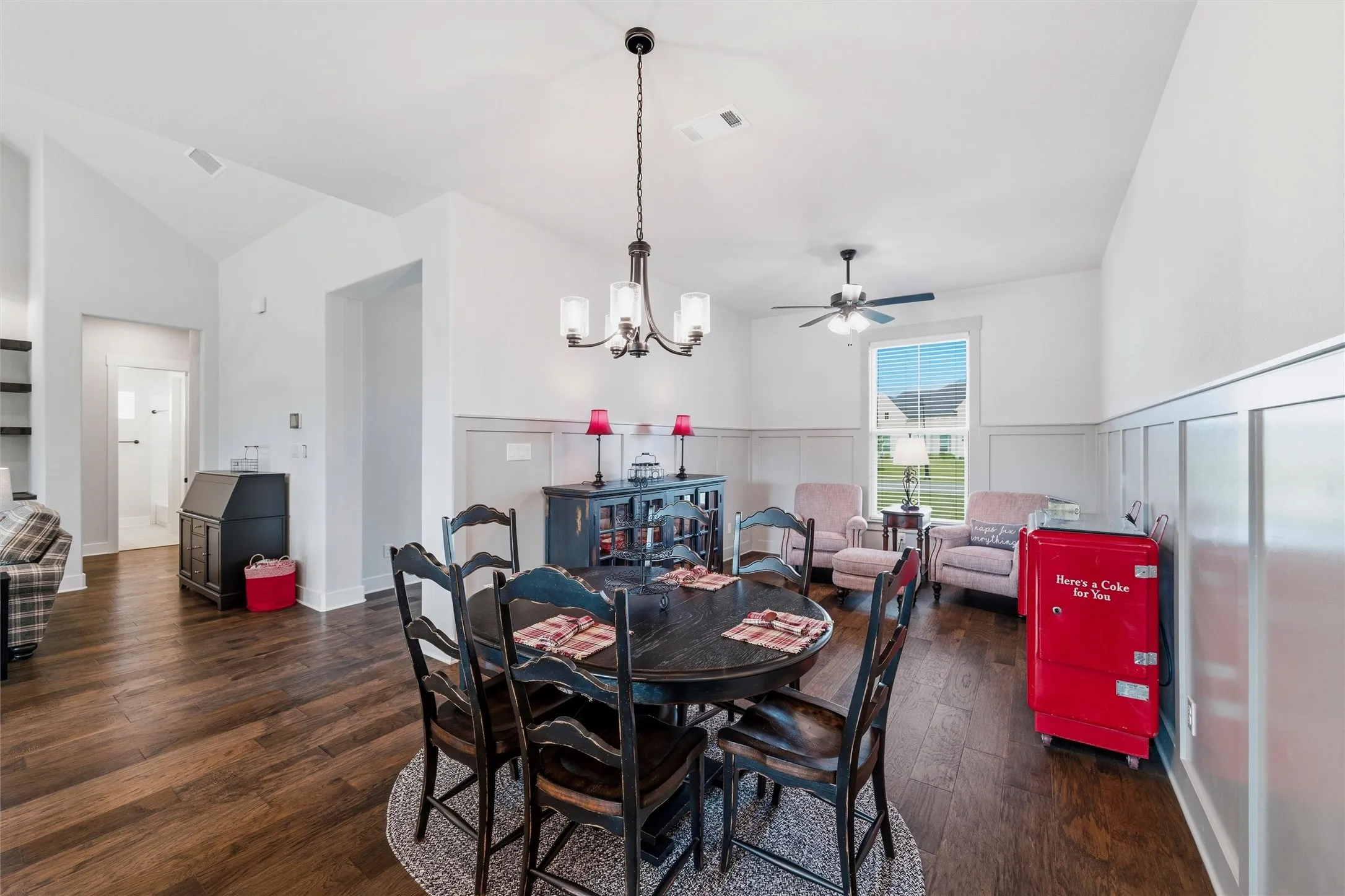 Single Family Residence For Sale in Ellis County , 133 Aiden Drive, Waxahachie, Texas 75165, 3 Bedroom, 3 Bathroom, 3 Garage spaces, 2,833 Sqft, built in 2024, mls#21292953, Real Estate Agent in Waxahachie, Homes For Sale in Ellis county, Homes For Sale in Waxahachie, Realtor in Waxahachie Texas, Real Estate Brokerage Independent Realty Texas, Luminita Cordes Realtor