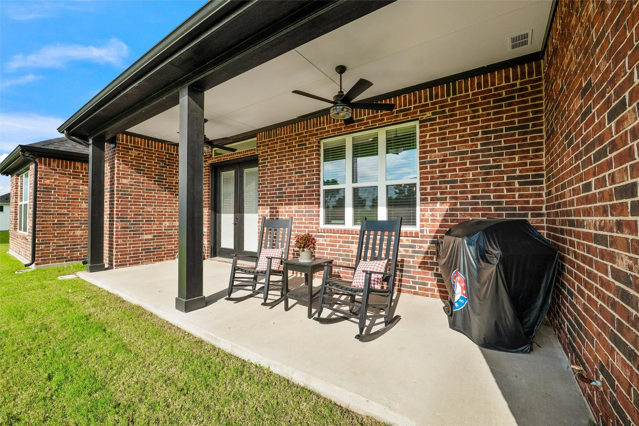 Single Family Residence For Sale in Ellis County , 133 Aiden Drive, Waxahachie, Texas 75165, 3 Bedroom, 3 Bathroom, 3 Garage spaces, 2,833 Sqft, built in 2024, mls#21292953, Real Estate Agent in Waxahachie, Homes For Sale in Ellis county, Homes For Sale in Waxahachie, Realtor in Waxahachie Texas, Real Estate Brokerage Independent Realty Texas, Luminita Cordes Realtor