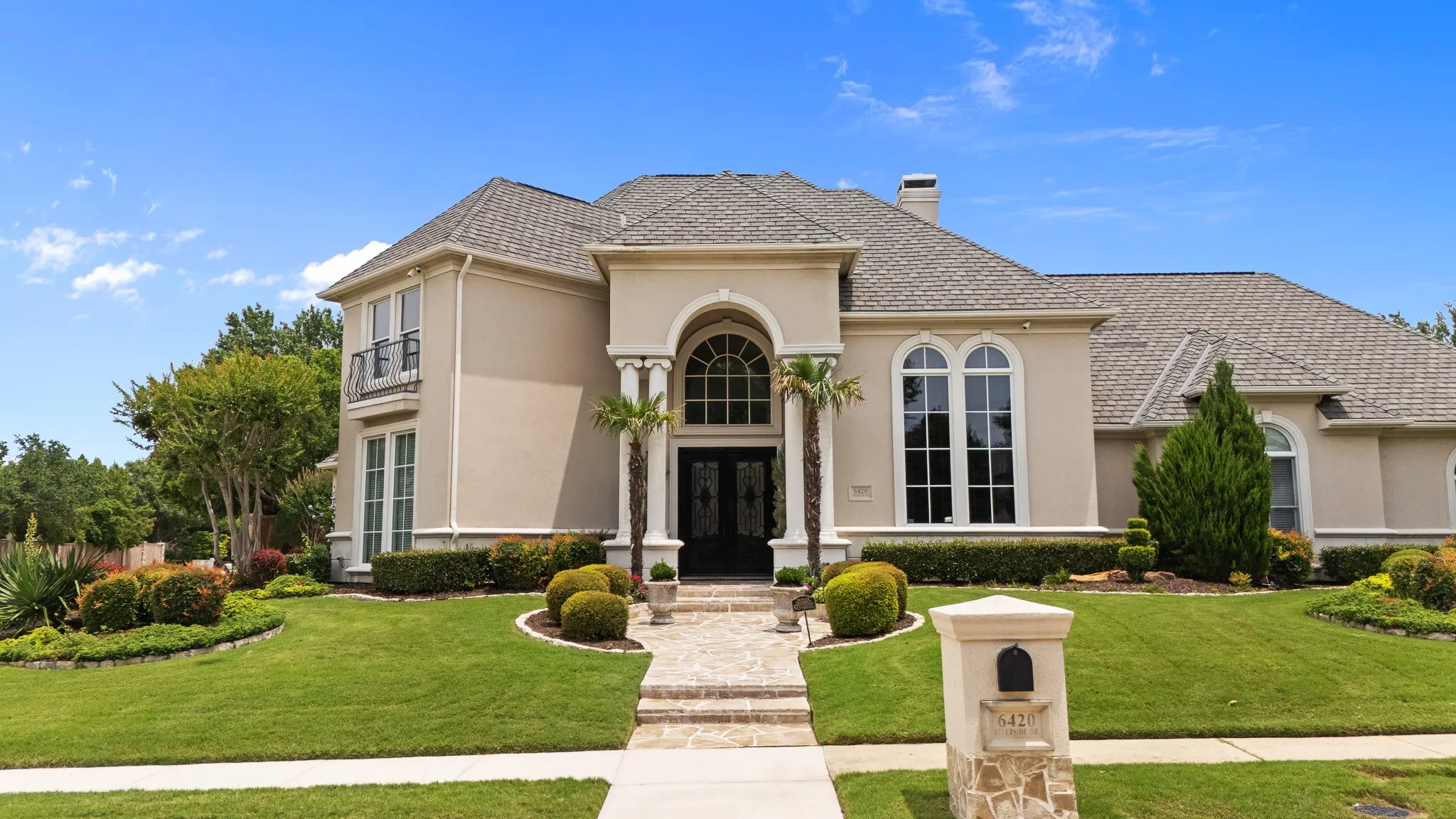 Single Family Residence For Sale in Denton County , 6420 Riverside Drive, Plano, Texas 75024, 5 Bedroom, 5 Bathroom, 3 Garage spaces, 4,926 Sqft, built in 1997, mls#21284795, Real Estate Agent in Plano, Homes For Sale in Denton county, Homes For Sale in Plano, Realtor in Plano Texas, Real Estate Brokerage Independent Realty Texas, Luminita Cordes Realtor