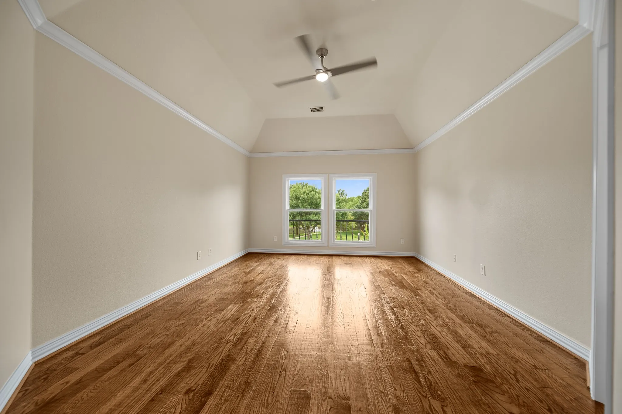 Single Family Residence For Sale in Denton County , 6420 Riverside Drive, Plano, Texas 75024, 5 Bedroom, 5 Bathroom, 3 Garage spaces, 4,926 Sqft, built in 1997, mls#21284795, Real Estate Agent in Plano, Homes For Sale in Denton county, Homes For Sale in Plano, Realtor in Plano Texas, Real Estate Brokerage Independent Realty Texas, Luminita Cordes Realtor