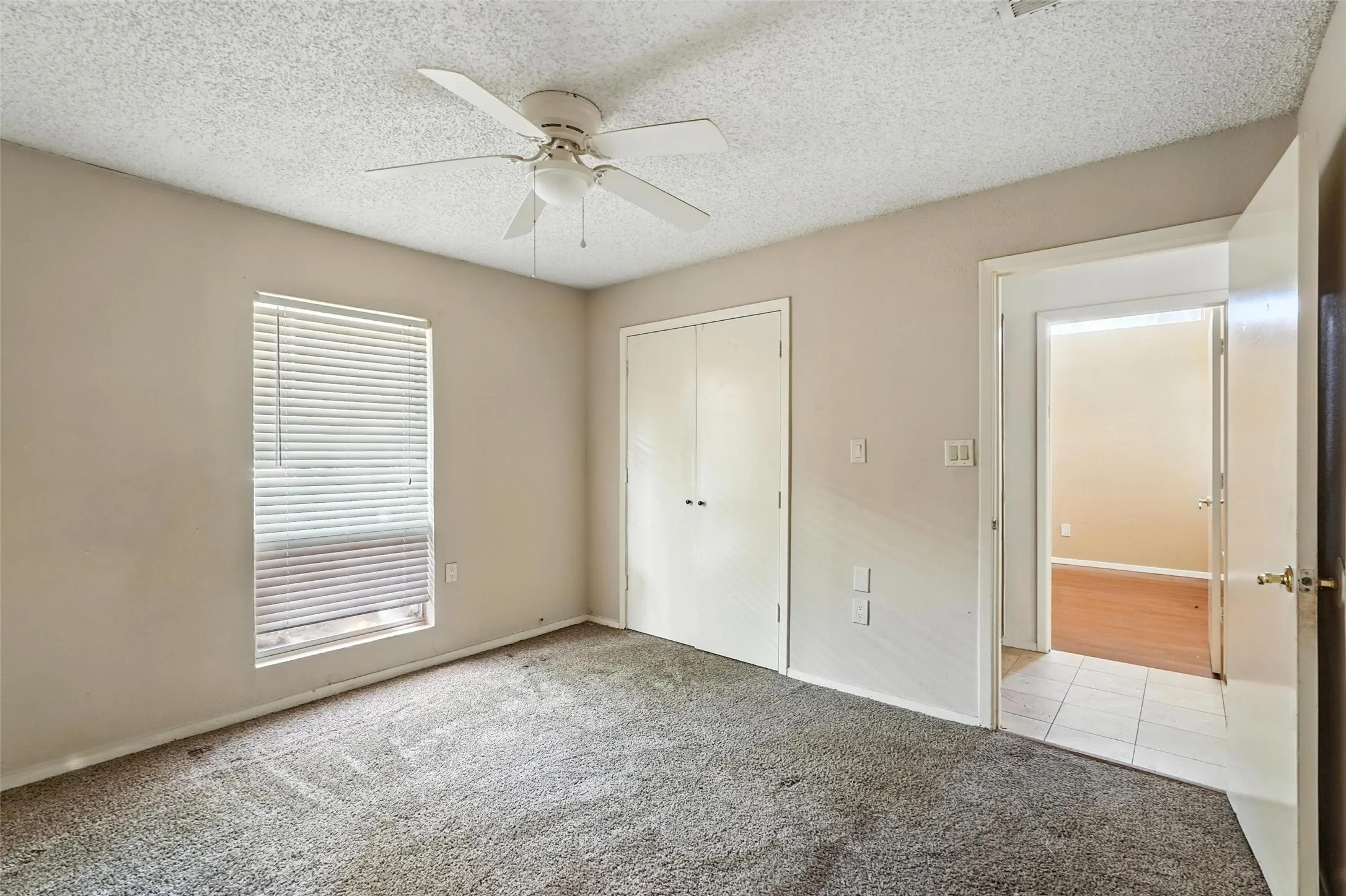 Single Family Residence For Rent in Denton County , 1744 Hartford Drive, Carrollton, Texas 75007, 3 Bedroom, 2 Bathroom, 2 Garage spaces, 2,025 Sqft, built in 1978, mls#21292956, Real Estate Agent in Carrollton, Homes For Rent in Denton county, Homes For Rent in Carrollton, Realtor in Carrollton Texas, Real Estate Brokerage Independent Realty Texas, Luminita Cordes Realtor