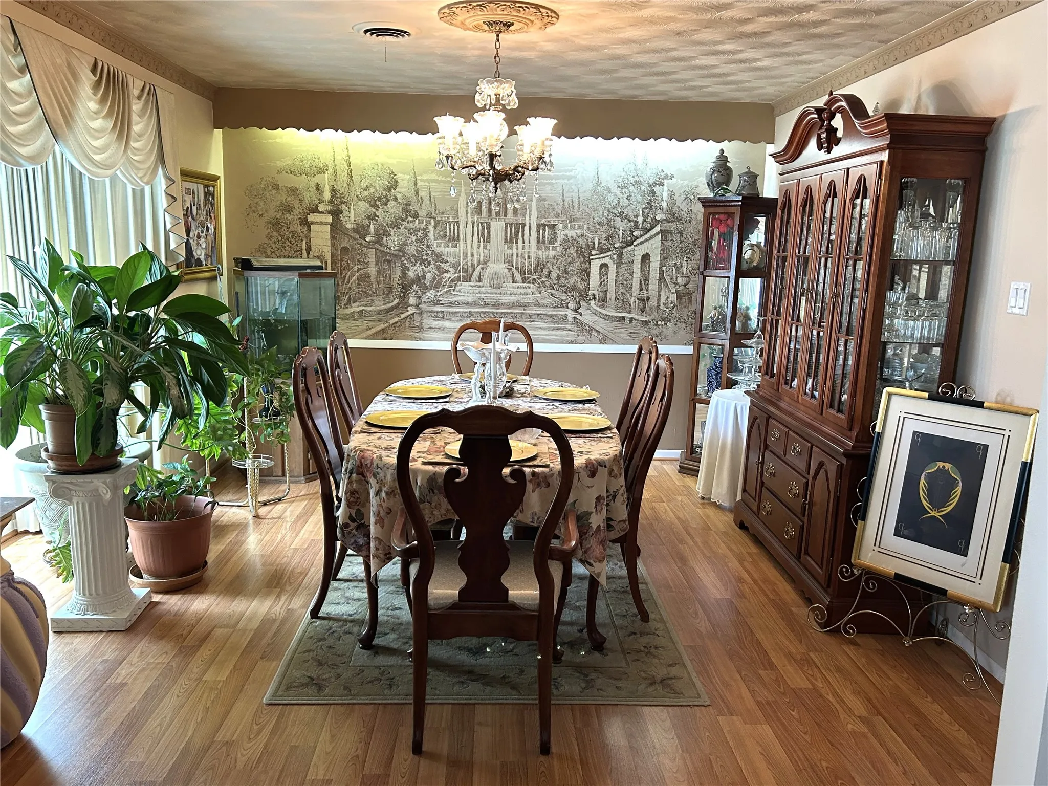 Single Family Residence For Sale in Dallas County , 105 Lindenwood Drive, Lancaster, Texas 75134, 3 Bedroom, 2 Bathroom, 2 Garage spaces, 2,428 Sqft, built in 1960, Price $340,000, mls#21292727, Real Estate Agent in Lancaster, Homes For Sale in Dallas county, Homes For Sale in Lancaster, Realtor in Lancaster Texas, Real Estate Brokerage Independent Realty Texas, Luminita Cordes Realtor