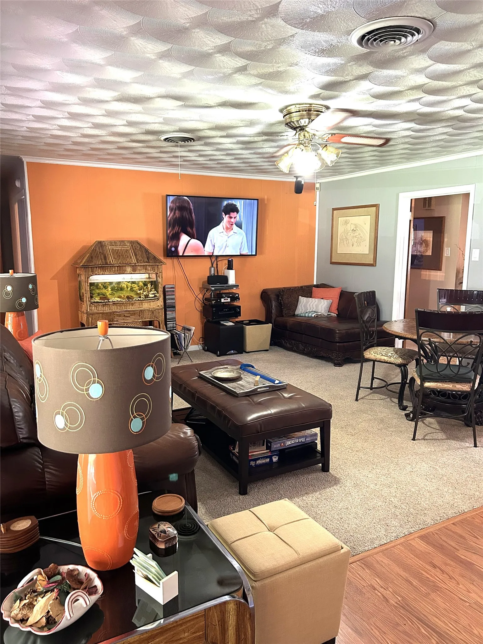 Single Family Residence For Sale in Dallas County , 105 Lindenwood Drive, Lancaster, Texas 75134, 3 Bedroom, 2 Bathroom, 2 Garage spaces, 2,428 Sqft, built in 1960, Price $340,000, mls#21292727, Real Estate Agent in Lancaster, Homes For Sale in Dallas county, Homes For Sale in Lancaster, Realtor in Lancaster Texas, Real Estate Brokerage Independent Realty Texas, Luminita Cordes Realtor