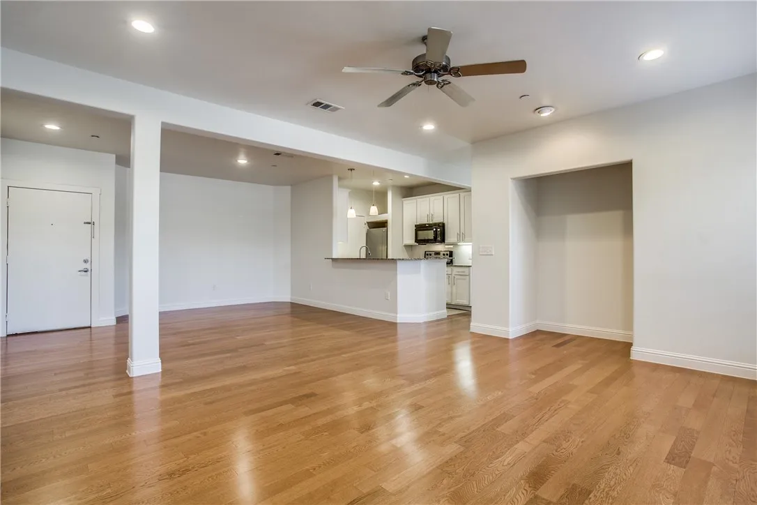 Crisp, clean and contemporary!