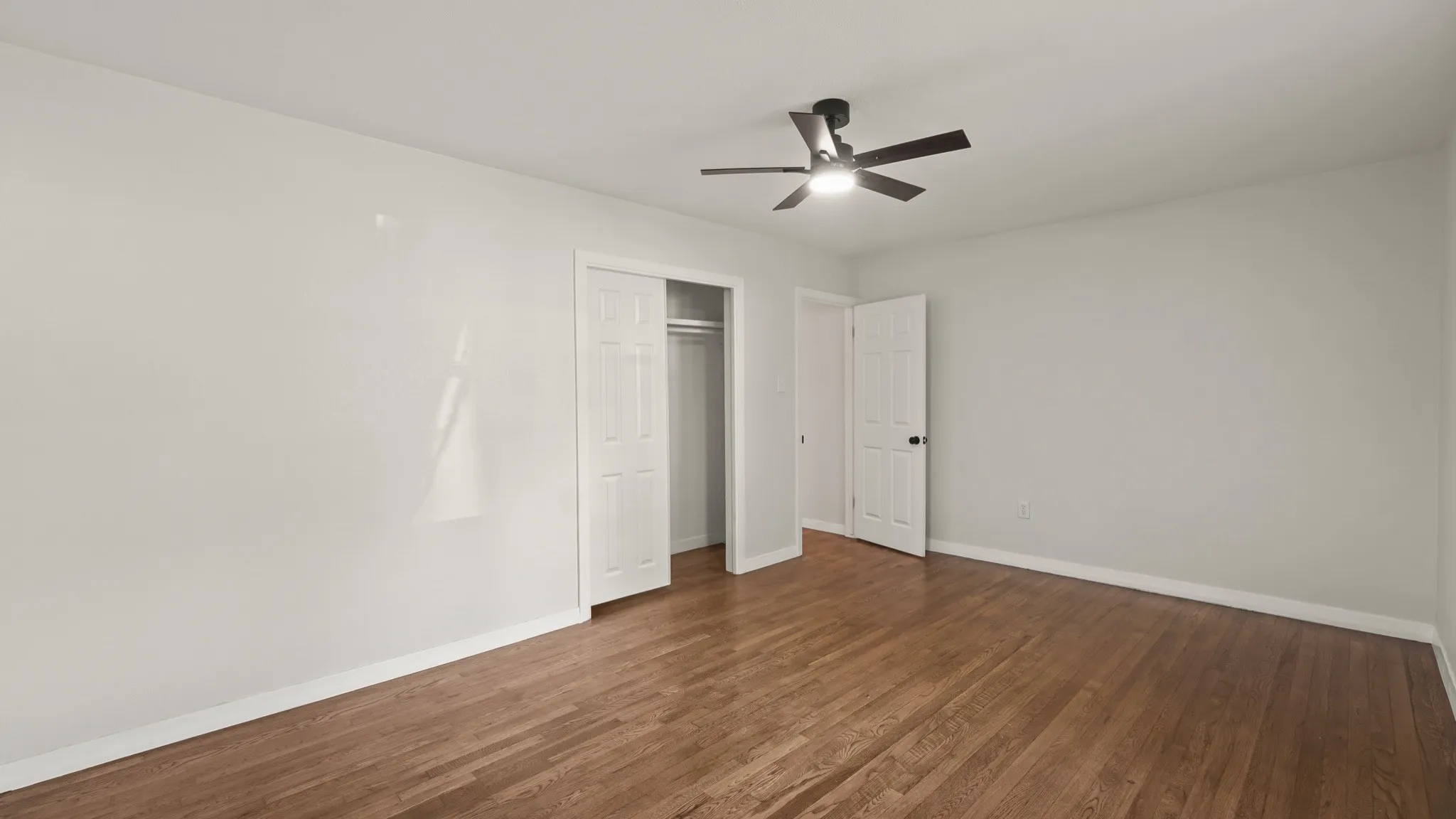 Single Family Residence For Sale in Mc Lennan County , 4600 Robinwood Drive, Waco, Texas 76708, 3 Bedroom, 2 Bathroom, 2 Garage spaces, 1,680 Sqft, built in 1958, mls#21293251, Real Estate Agent in Waco, Homes For Sale in Mc Lennan county, Homes For Sale in Waco, Realtor in Waco Texas, Real Estate Brokerage Independent Realty Texas, Luminita Cordes Realtor