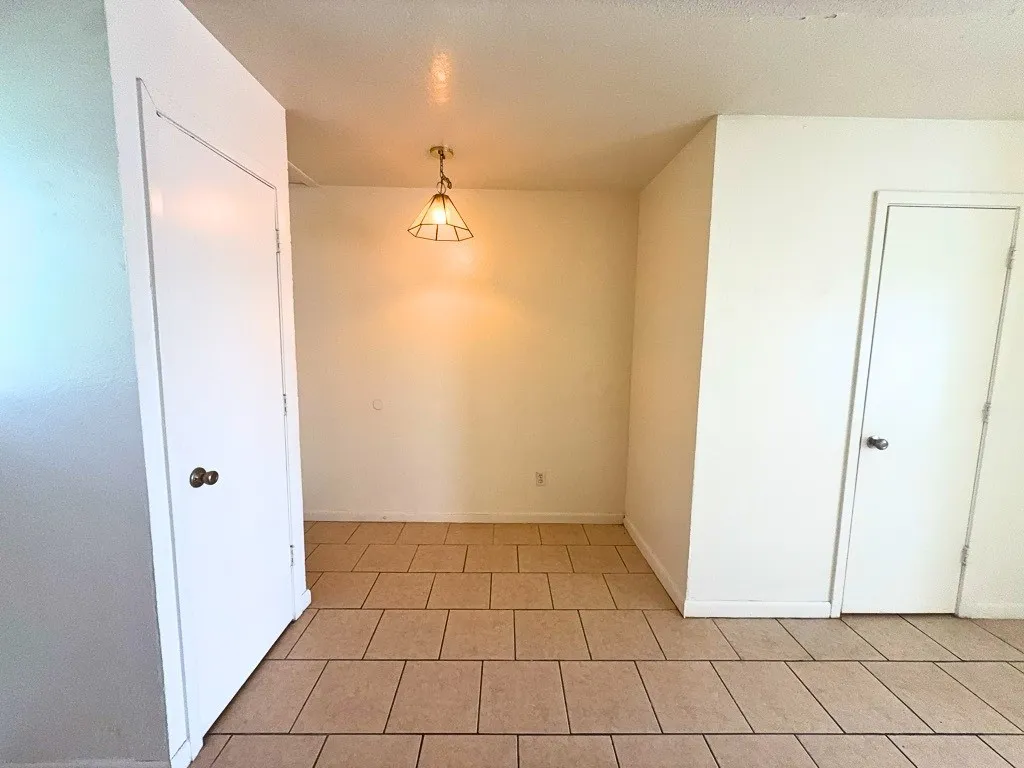 Apartment For Rent in Collin County , 807 W Walnut Street W C2, Celina, Texas 75009, 2 Bedroom, 2 Bathroom, Garage spaces, 887 Sqft, built in 1985, mls#21293261, Real Estate Agent in Celina, Homes For Rent in Collin county, Homes For Rent in Celina, Realtor in Celina Texas, Real Estate Brokerage Independent Realty Texas, Luminita Cordes Realtor