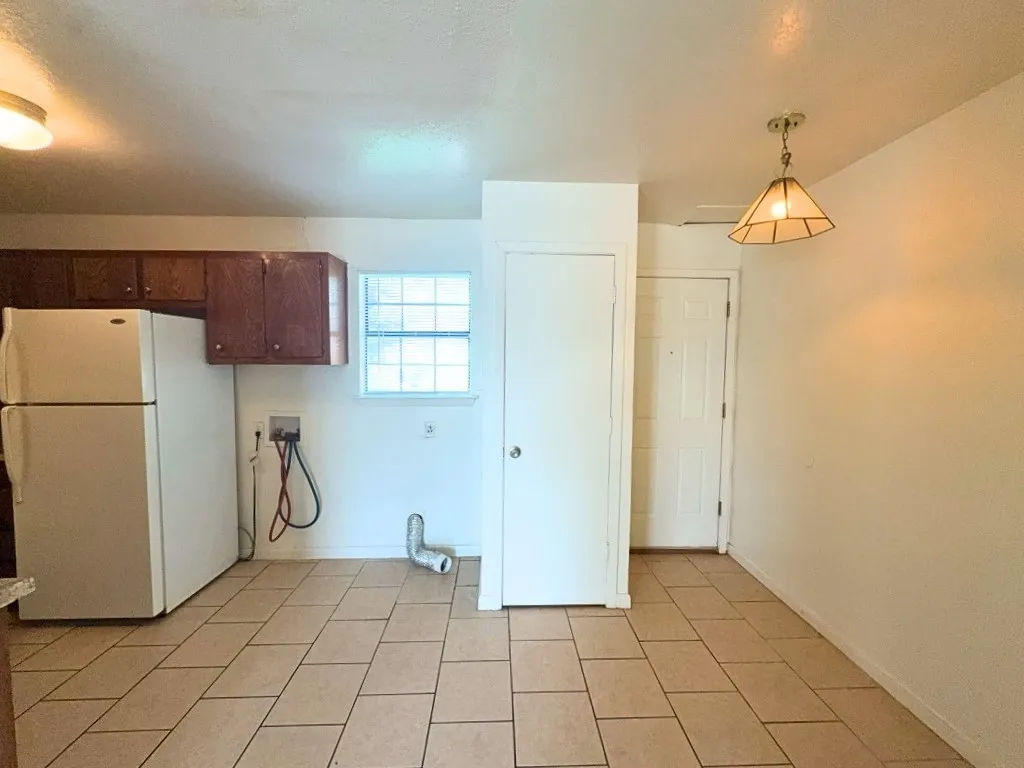 Apartment For Rent in Collin County , 807 W Walnut Street W C2, Celina, Texas 75009, 2 Bedroom, 2 Bathroom, Garage spaces, 887 Sqft, built in 1985, mls#21293261, Real Estate Agent in Celina, Homes For Rent in Collin county, Homes For Rent in Celina, Realtor in Celina Texas, Real Estate Brokerage Independent Realty Texas, Luminita Cordes Realtor