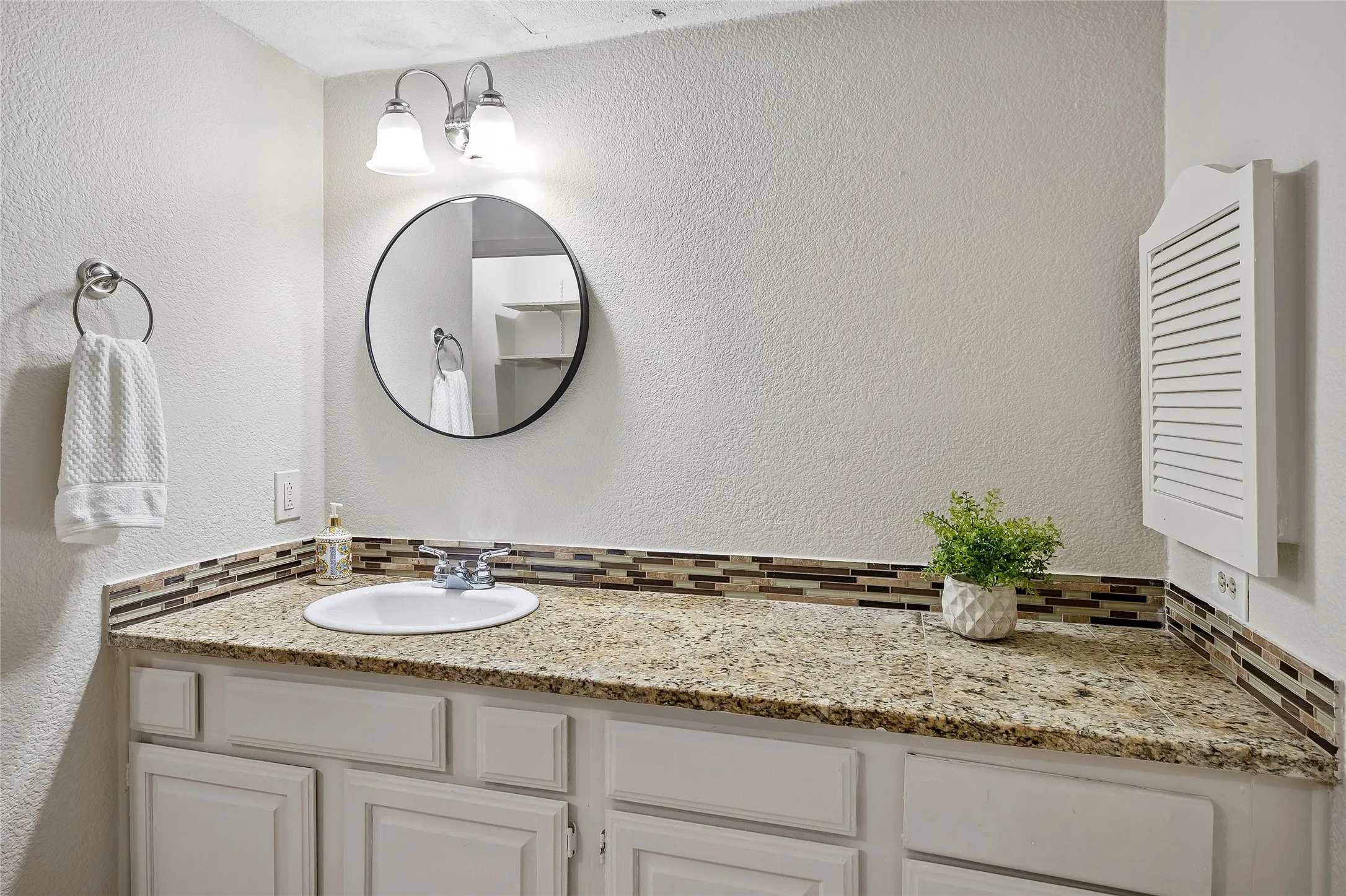 2nd Full bath has medicine cabinet and nice counter and cabinet space