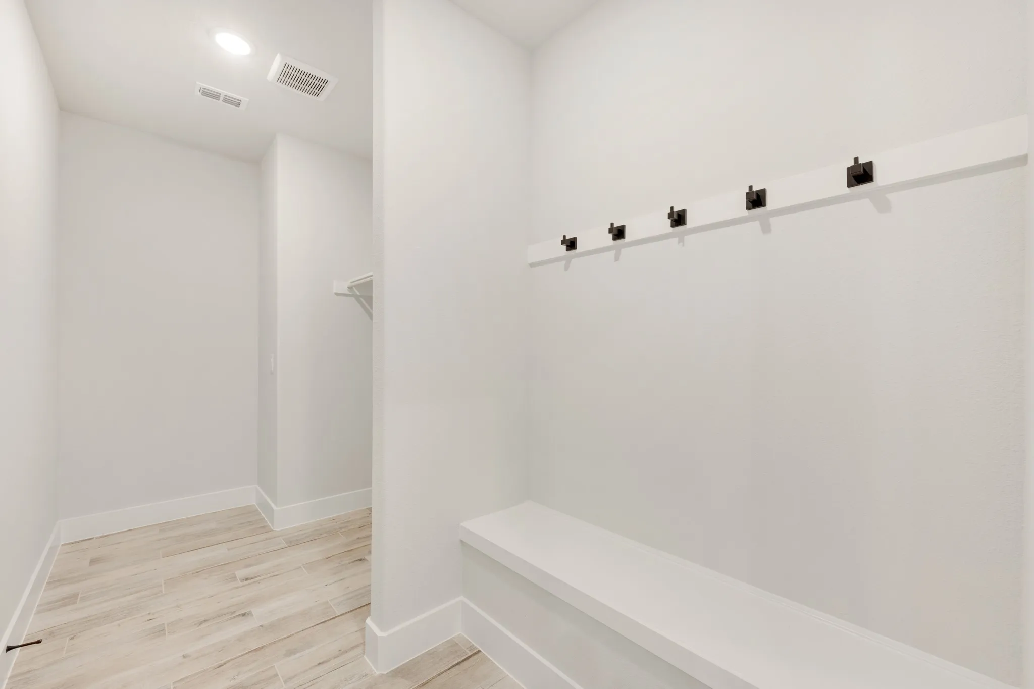 Single Family Residence For Sale in Johnson County , 1040 Snowy Owl Drive, Alvarado, Texas 76009, 5 Bedroom, 4 Bathroom, 2 Garage spaces, 2,838 Sqft, built in 2026, mls#21293269, Real Estate Agent in Alvarado, Homes For Sale in Johnson county, Homes For Sale in Alvarado, Realtor in Alvarado Texas, Real Estate Brokerage Independent Realty Texas, Luminita Cordes Realtor