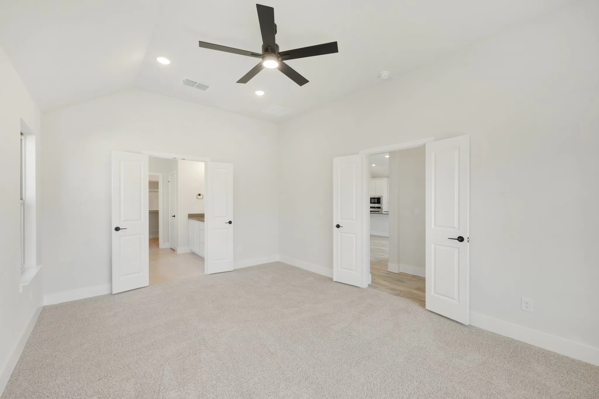 Single Family Residence For Sale in Johnson County , 1040 Snowy Owl Drive, Alvarado, Texas 76009, 5 Bedroom, 4 Bathroom, 2 Garage spaces, 2,838 Sqft, built in 2026, mls#21293269, Real Estate Agent in Alvarado, Homes For Sale in Johnson county, Homes For Sale in Alvarado, Realtor in Alvarado Texas, Real Estate Brokerage Independent Realty Texas, Luminita Cordes Realtor