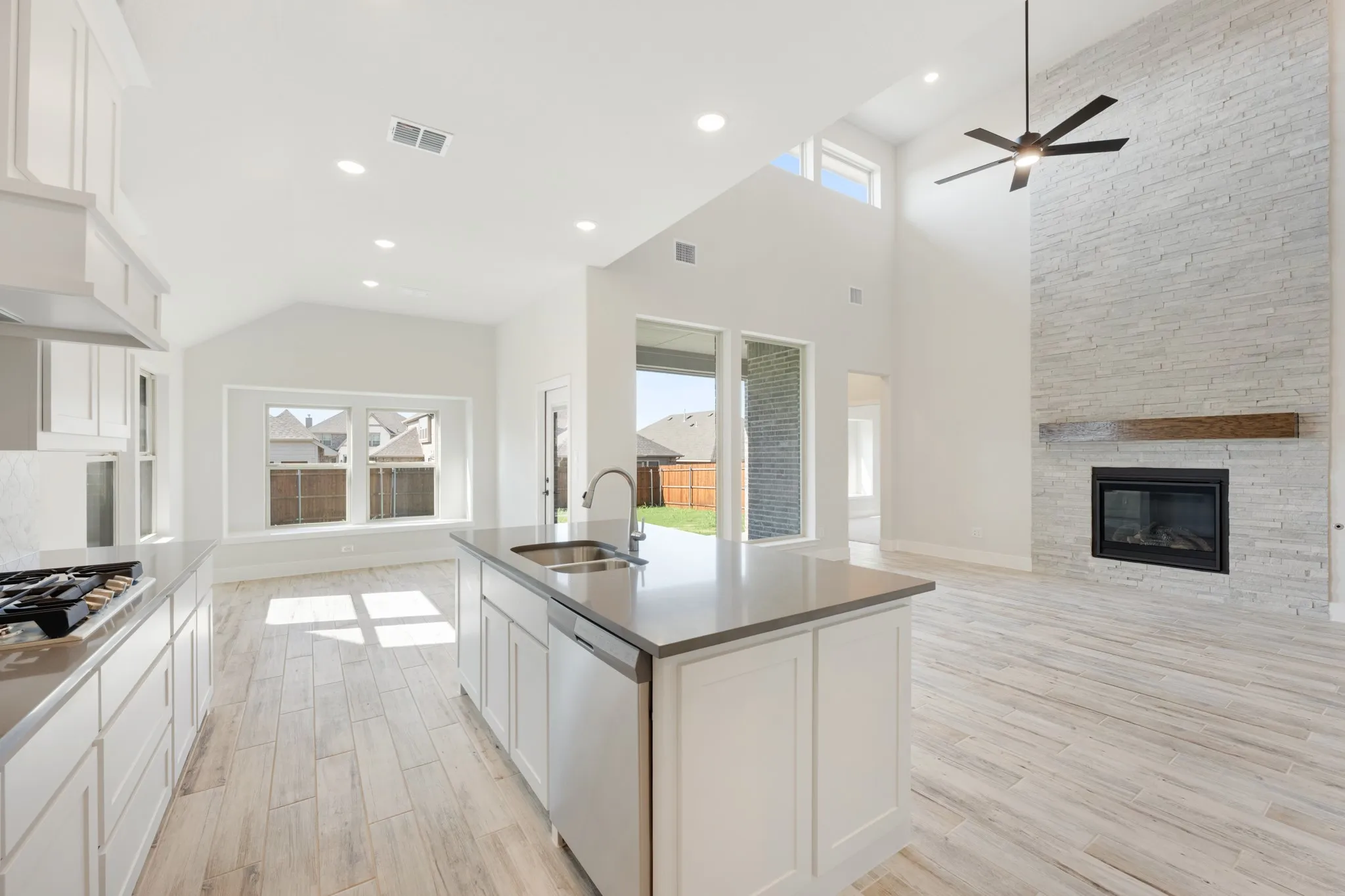 Single Family Residence For Sale in Johnson County , 1040 Snowy Owl Drive, Alvarado, Texas 76009, 5 Bedroom, 4 Bathroom, 2 Garage spaces, 2,838 Sqft, built in 2026, mls#21293269, Real Estate Agent in Alvarado, Homes For Sale in Johnson county, Homes For Sale in Alvarado, Realtor in Alvarado Texas, Real Estate Brokerage Independent Realty Texas, Luminita Cordes Realtor