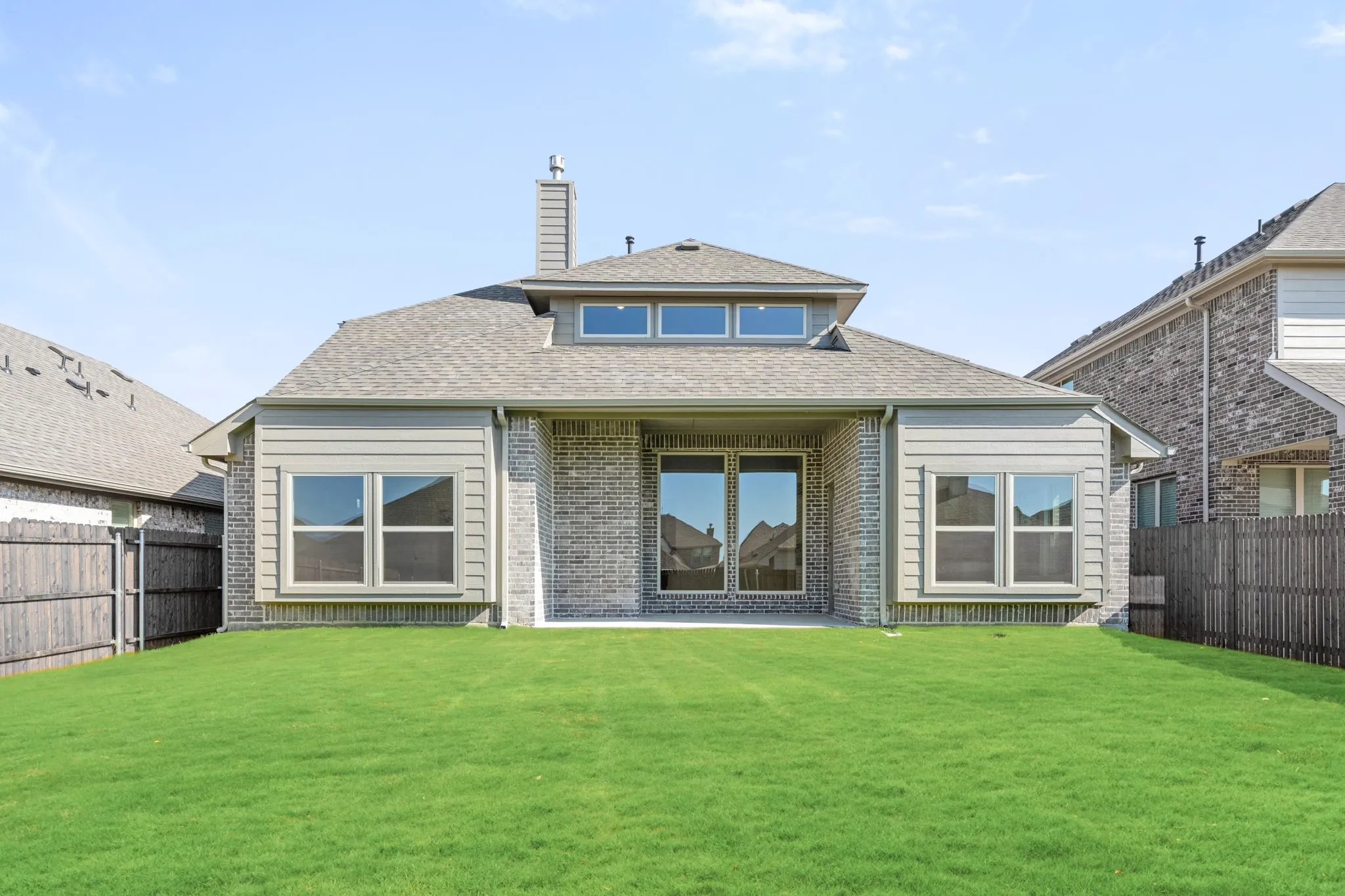Single Family Residence For Sale in Johnson County , 1040 Snowy Owl Drive, Alvarado, Texas 76009, 5 Bedroom, 4 Bathroom, 2 Garage spaces, 2,838 Sqft, built in 2026, mls#21293269, Real Estate Agent in Alvarado, Homes For Sale in Johnson county, Homes For Sale in Alvarado, Realtor in Alvarado Texas, Real Estate Brokerage Independent Realty Texas, Luminita Cordes Realtor