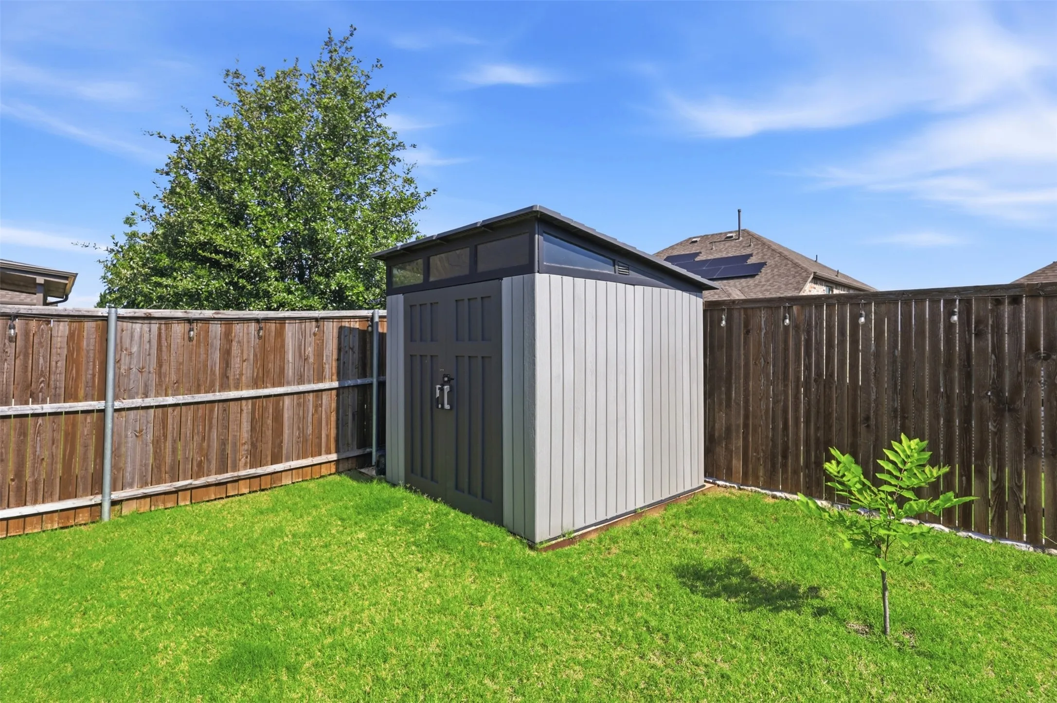 Single Family Residence For Sale in Denton County , 6127 Heron Drive, Celina, Texas 76227, 5 Bedroom, 3 Bathroom, 2 Garage spaces, 2,397 Sqft, built in 2019, mls#21293274, Real Estate Agent in Celina, Homes For Sale in Denton county, Homes For Sale in Celina, Realtor in Celina Texas, Real Estate Brokerage Independent Realty Texas, Luminita Cordes Realtor