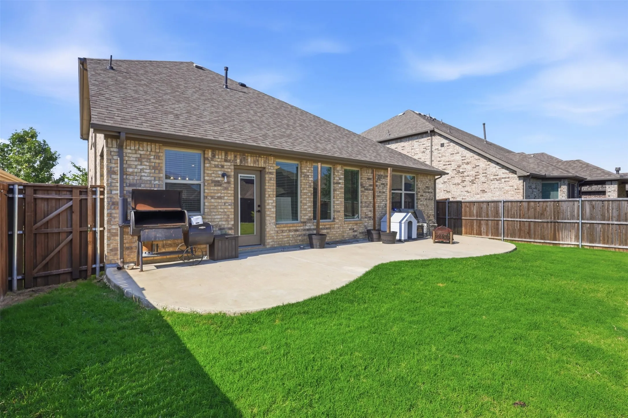 Single Family Residence For Sale in Denton County , 6127 Heron Drive, Celina, Texas 76227, 5 Bedroom, 3 Bathroom, 2 Garage spaces, 2,397 Sqft, built in 2019, mls#21293274, Real Estate Agent in Celina, Homes For Sale in Denton county, Homes For Sale in Celina, Realtor in Celina Texas, Real Estate Brokerage Independent Realty Texas, Luminita Cordes Realtor
