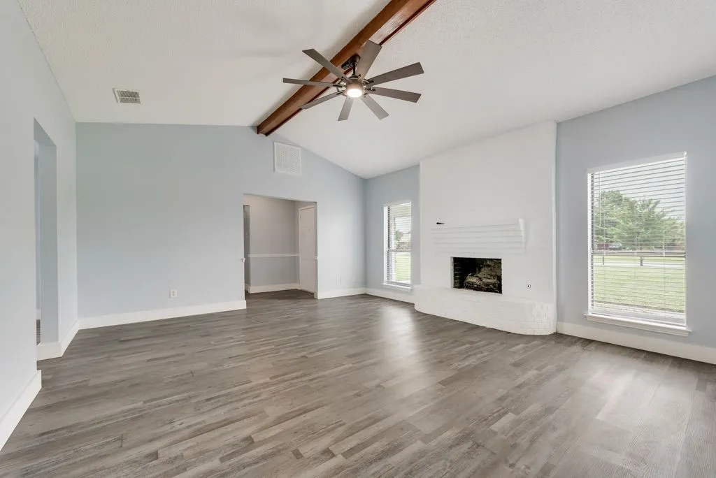 Single Family Residence For Sale in Dallas County , 3517 Sachse Road, Sachse, Texas 75048, 3 Bedroom, 3 Bathroom, 2 Garage spaces, 1,951 Sqft, built in 1984, mls#21283075, Real Estate Agent in Sachse, Homes For Sale in Dallas county, Homes For Sale in Sachse, Realtor in Sachse Texas, Real Estate Brokerage Independent Realty Texas, Luminita Cordes Realtor