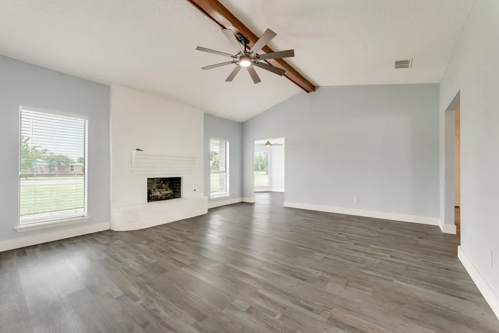 Single Family Residence For Sale in Dallas County , 3517 Sachse Road, Sachse, Texas 75048, 3 Bedroom, 3 Bathroom, 2 Garage spaces, 1,951 Sqft, built in 1984, mls#21283075, Real Estate Agent in Sachse, Homes For Sale in Dallas county, Homes For Sale in Sachse, Realtor in Sachse Texas, Real Estate Brokerage Independent Realty Texas, Luminita Cordes Realtor