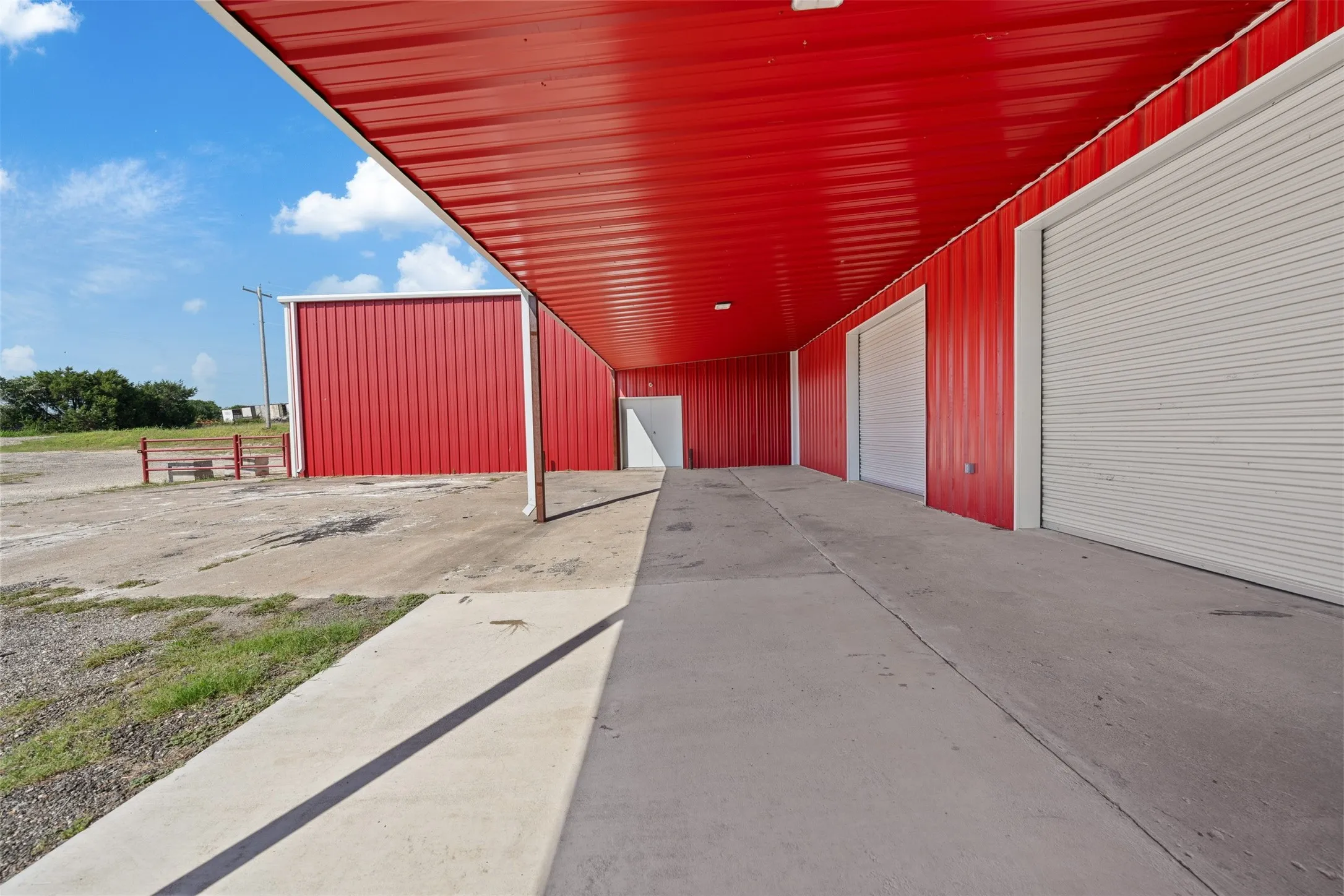 Business For Sale in Bosque County , 4159 S HWY 6, Clifton, Texas 76634, 0, 0, Garage spaces, 16,000 Sqft, built in 1965, mls#21291433, Real Estate Agent in Clifton, Homes For Sale in Bosque county, Homes For Sale in Clifton, Realtor in Clifton Texas, Real Estate Brokerage Independent Realty Texas, Luminita Cordes Realtor
