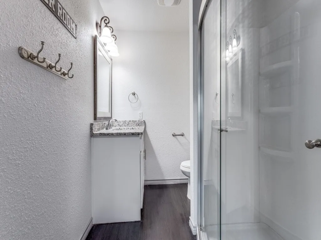 Single Family Residence For Sale in Cooke County , 203 Pueblo Drive, Lake Kiowa, Texas 76240, 4 Bedrooms, 4 Bathrooms, 3 Garage spaces, 3,345 Sqft, built in 2020, Price $674,000, mls#21291599, Real Estate Agent in Lake Kiowa, Homes For Sale in Cooke county, Homes For Sale in Lake Kiowa, Realtor in Lake Kiowa Texas, Real Estate Brokerage Independent Realty Texas, Luminita Cordes Realtor
