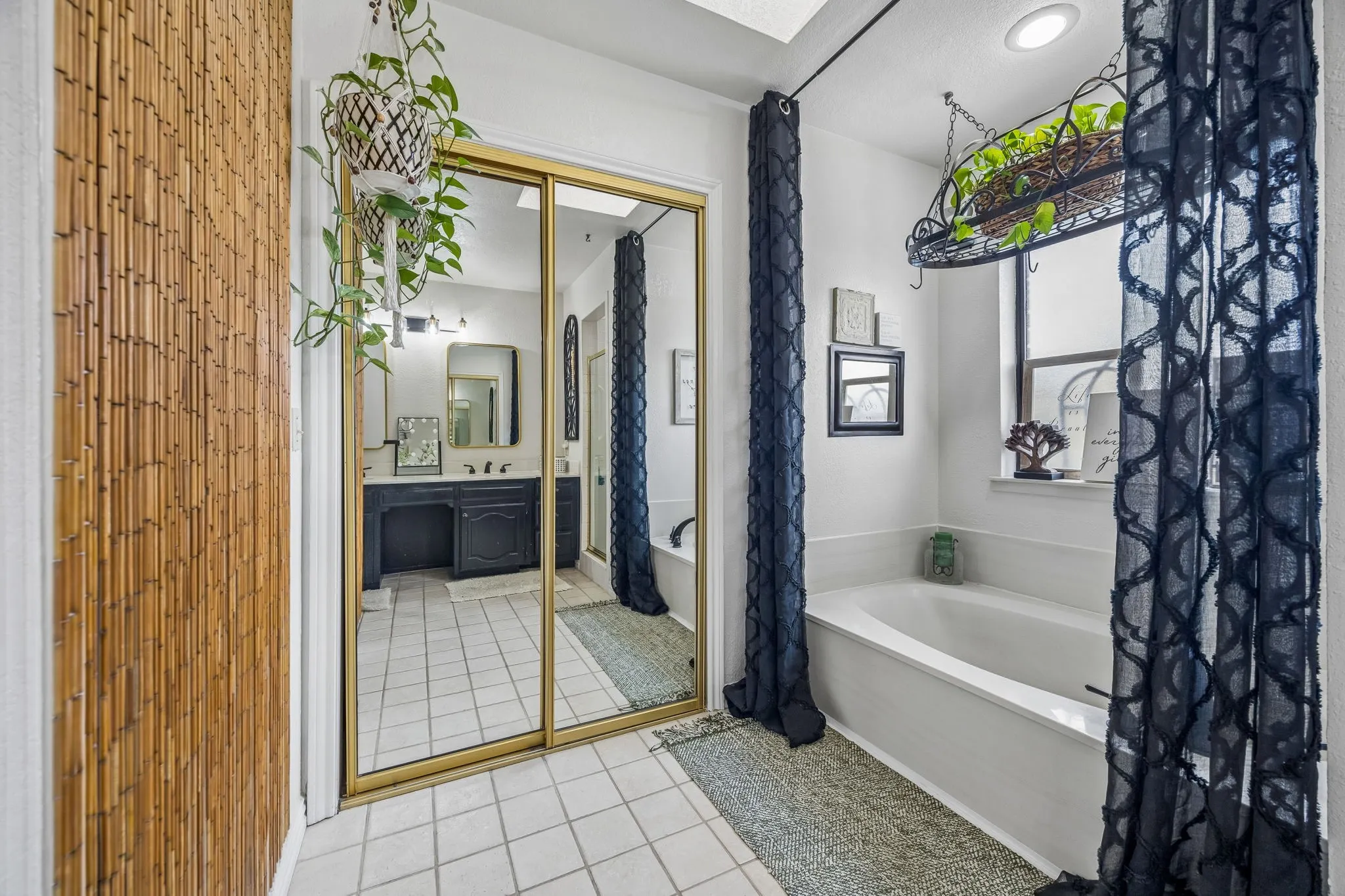 Single Family Residence For Sale in Collin County , 3517 Nova Trail, Plano, Texas 75023, 3 Bedroom, 2 Bathroom, 2 Garage spaces, 2,063 Sqft, built in 1984, mls#21292897, Real Estate Agent in Plano, Homes For Sale in Collin county, Homes For Sale in Plano, Realtor in Plano Texas, Real Estate Brokerage Independent Realty Texas, Luminita Cordes Realtor