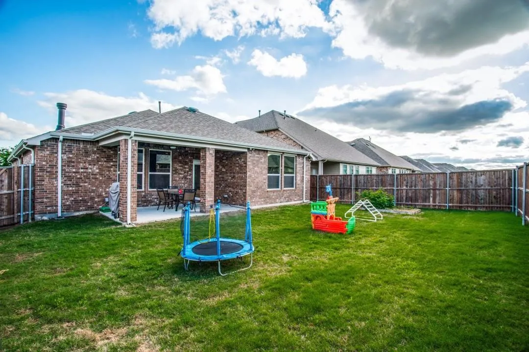 Single Family Residence For Rent in Denton County , 1905 Ranch Trail Road, Aubrey, Texas 76227, 3 Bedroom, 2 Bathroom, 2 Garage spaces, 1,849 Sqft, built in 2016, mls#21291807, Real Estate Agent in Aubrey, Homes For Rent in Denton county, Homes For Rent in Aubrey, Realtor in Aubrey Texas, Real Estate Brokerage Independent Realty Texas, Luminita Cordes Realtor