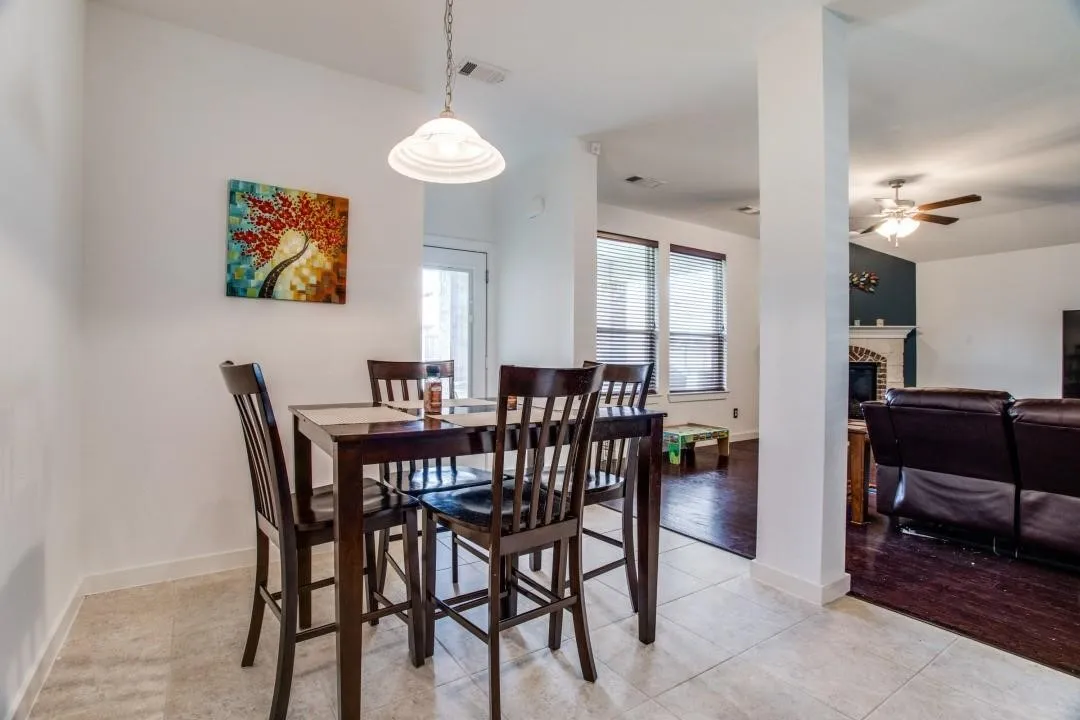 Single Family Residence For Rent in Denton County , 1905 Ranch Trail Road, Aubrey, Texas 76227, 3 Bedroom, 2 Bathroom, 2 Garage spaces, 1,849 Sqft, built in 2016, mls#21291807, Real Estate Agent in Aubrey, Homes For Rent in Denton county, Homes For Rent in Aubrey, Realtor in Aubrey Texas, Real Estate Brokerage Independent Realty Texas, Luminita Cordes Realtor
