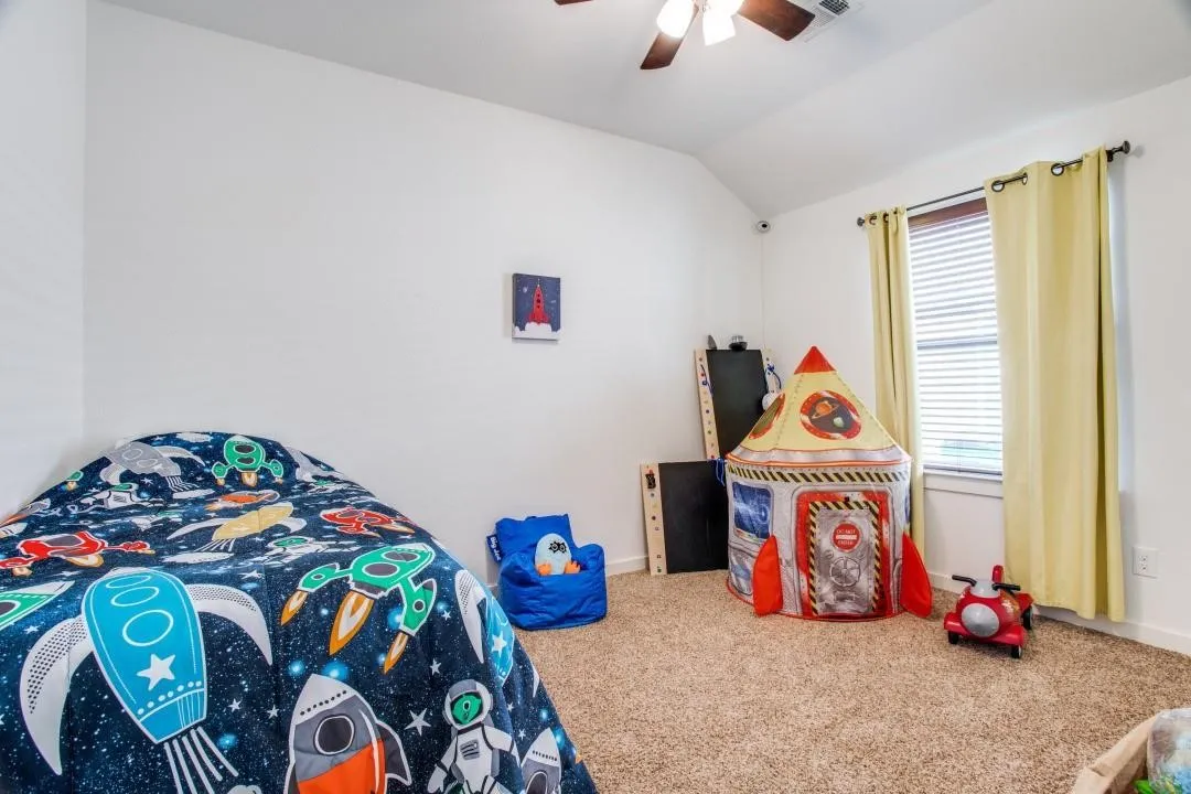 Single Family Residence For Rent in Denton County , 1905 Ranch Trail Road, Aubrey, Texas 76227, 3 Bedroom, 2 Bathroom, 2 Garage spaces, 1,849 Sqft, built in 2016, mls#21291807, Real Estate Agent in Aubrey, Homes For Rent in Denton county, Homes For Rent in Aubrey, Realtor in Aubrey Texas, Real Estate Brokerage Independent Realty Texas, Luminita Cordes Realtor