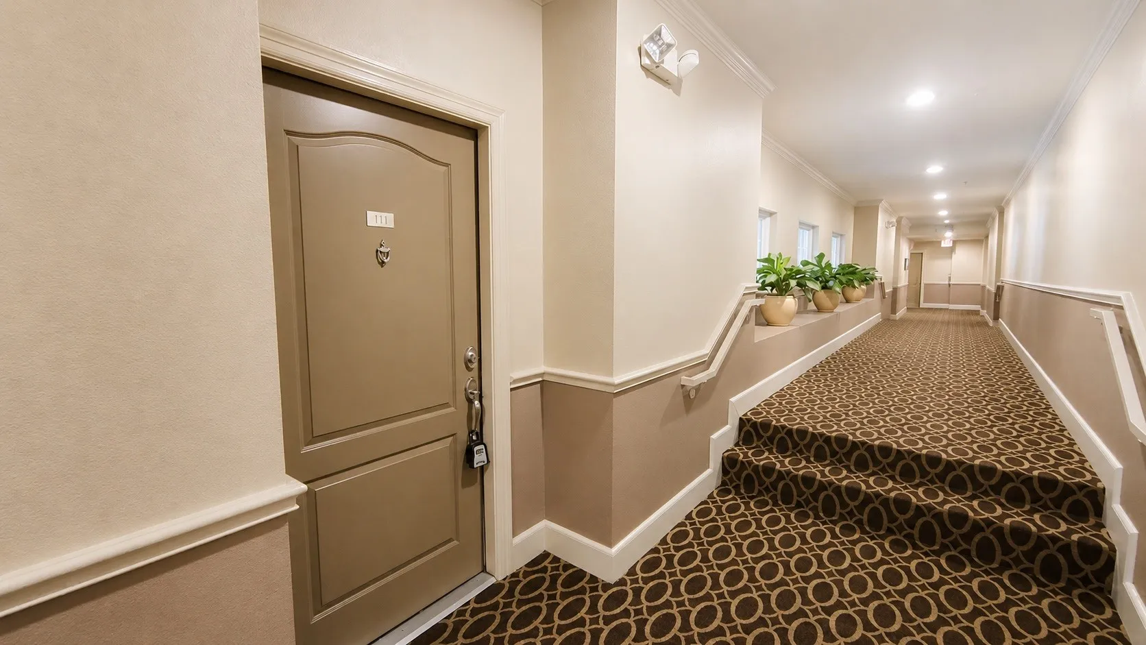 Condominium For Sale in Dallas County , 3400 Welborn Street 111, Dallas, Texas 75219, 1 Bedroom, 1 Bathroom, 1 Garage spaces, 890 Sqft, built in 1998, mls#21291189, Real Estate Agent in Dallas, Homes For Sale in Dallas county, Homes For Sale in Dallas, Realtor in Dallas Texas, Real Estate Brokerage Independent Realty Texas, Luminita Cordes Realtor