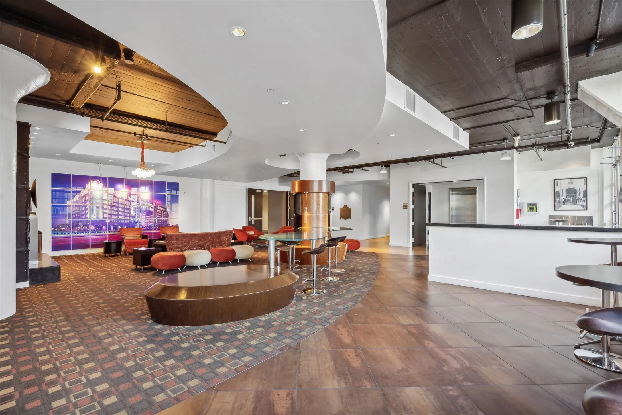 Condominium For Rent in Tarrant County , 2600 W 7th Street 2808, Fort Worth, Texas 76107, 2 Bedroom, 2 Bathroom, 2 Garage spaces, 1,263 Sqft, built in 1928, mls#21289218, Real Estate Agent in Fort Worth, Homes For Rent in Tarrant county, Homes For Rent in Fort Worth, Realtor in Fort Worth Texas, Real Estate Brokerage Independent Realty Texas, Luminita Cordes Realtor