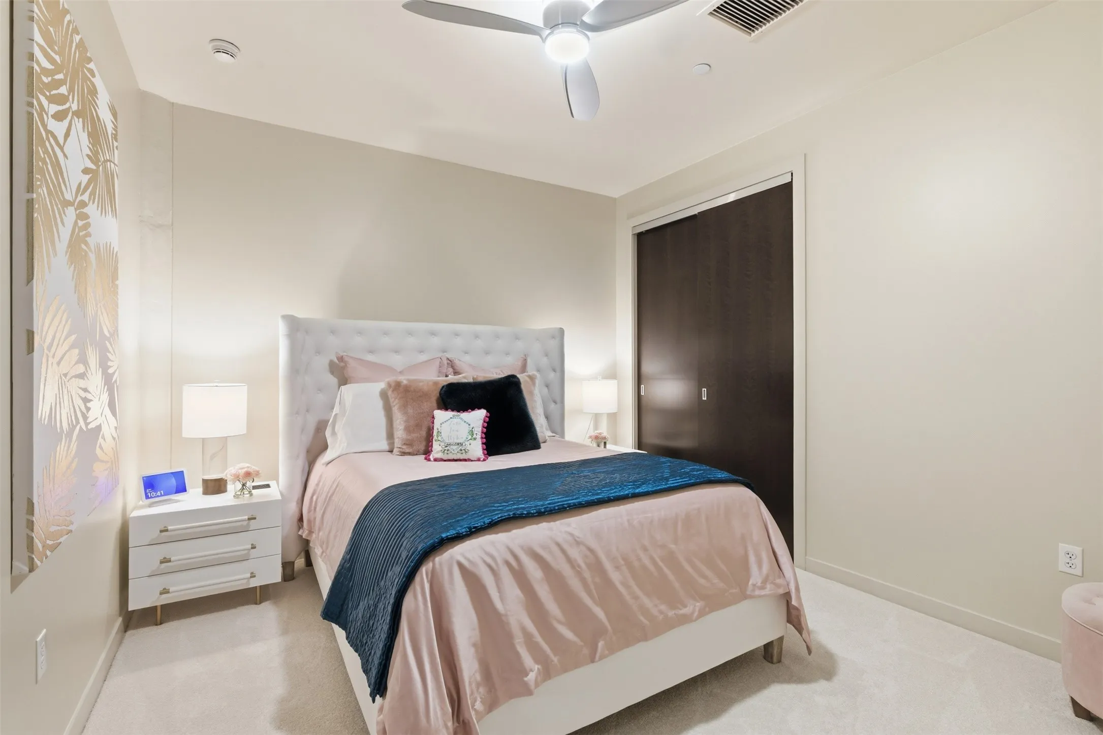 Condominium For Rent in Tarrant County , 2600 W 7th Street 2808, Fort Worth, Texas 76107, 2 Bedroom, 2 Bathroom, 2 Garage spaces, 1,263 Sqft, built in 1928, mls#21289218, Real Estate Agent in Fort Worth, Homes For Rent in Tarrant county, Homes For Rent in Fort Worth, Realtor in Fort Worth Texas, Real Estate Brokerage Independent Realty Texas, Luminita Cordes Realtor