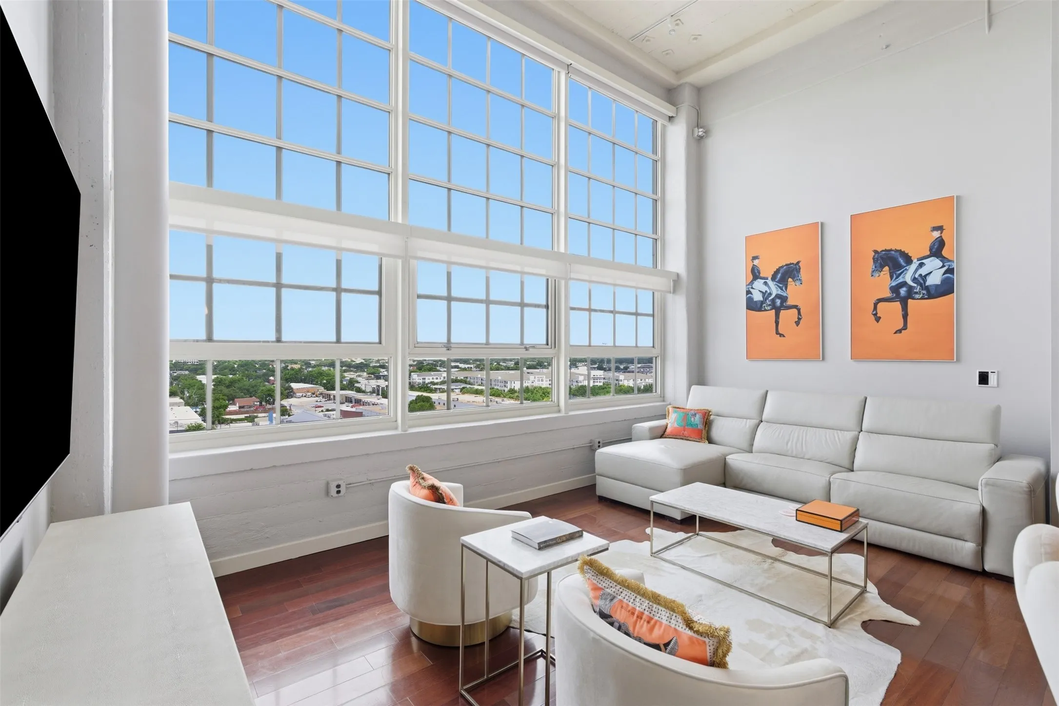 Condominium For Rent in Tarrant County , 2600 W 7th Street 2808, Fort Worth, Texas 76107, 2 Bedroom, 2 Bathroom, 2 Garage spaces, 1,263 Sqft, built in 1928, mls#21289218, Real Estate Agent in Fort Worth, Homes For Rent in Tarrant county, Homes For Rent in Fort Worth, Realtor in Fort Worth Texas, Real Estate Brokerage Independent Realty Texas, Luminita Cordes Realtor