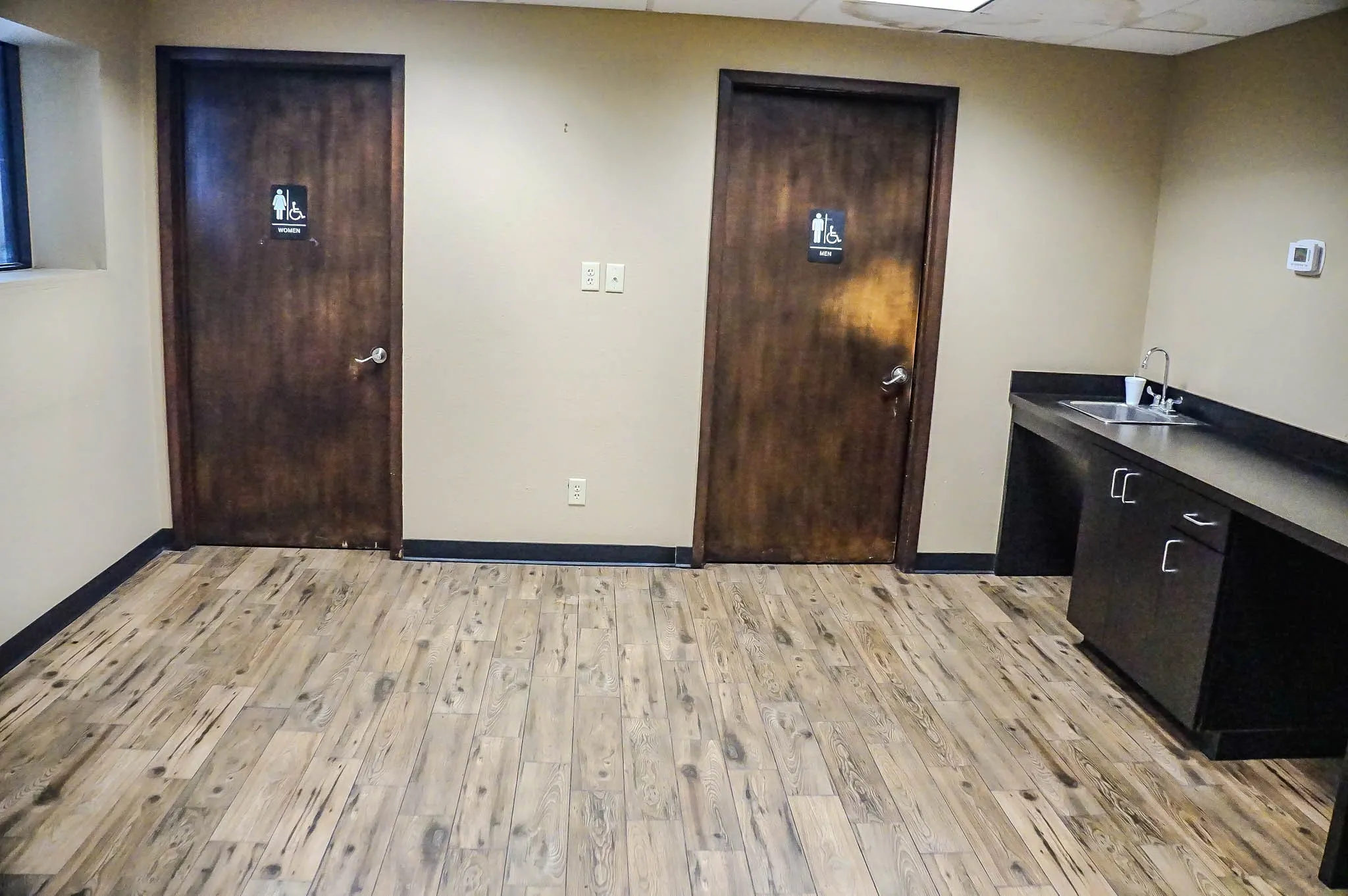 Business For Rent in Parker County , 3015 Fort Worth Highway A, Hudson Oaks, Texas 76087, 0, 0, Garage spaces, 0 Sqft, built in 1978, mls#21291381, Real Estate Agent in Hudson Oaks, Homes For Rent in Parker county, Homes For Rent in Hudson Oaks, Realtor in Hudson Oaks Texas, Real Estate Brokerage Independent Realty Texas, Luminita Cordes Realtor