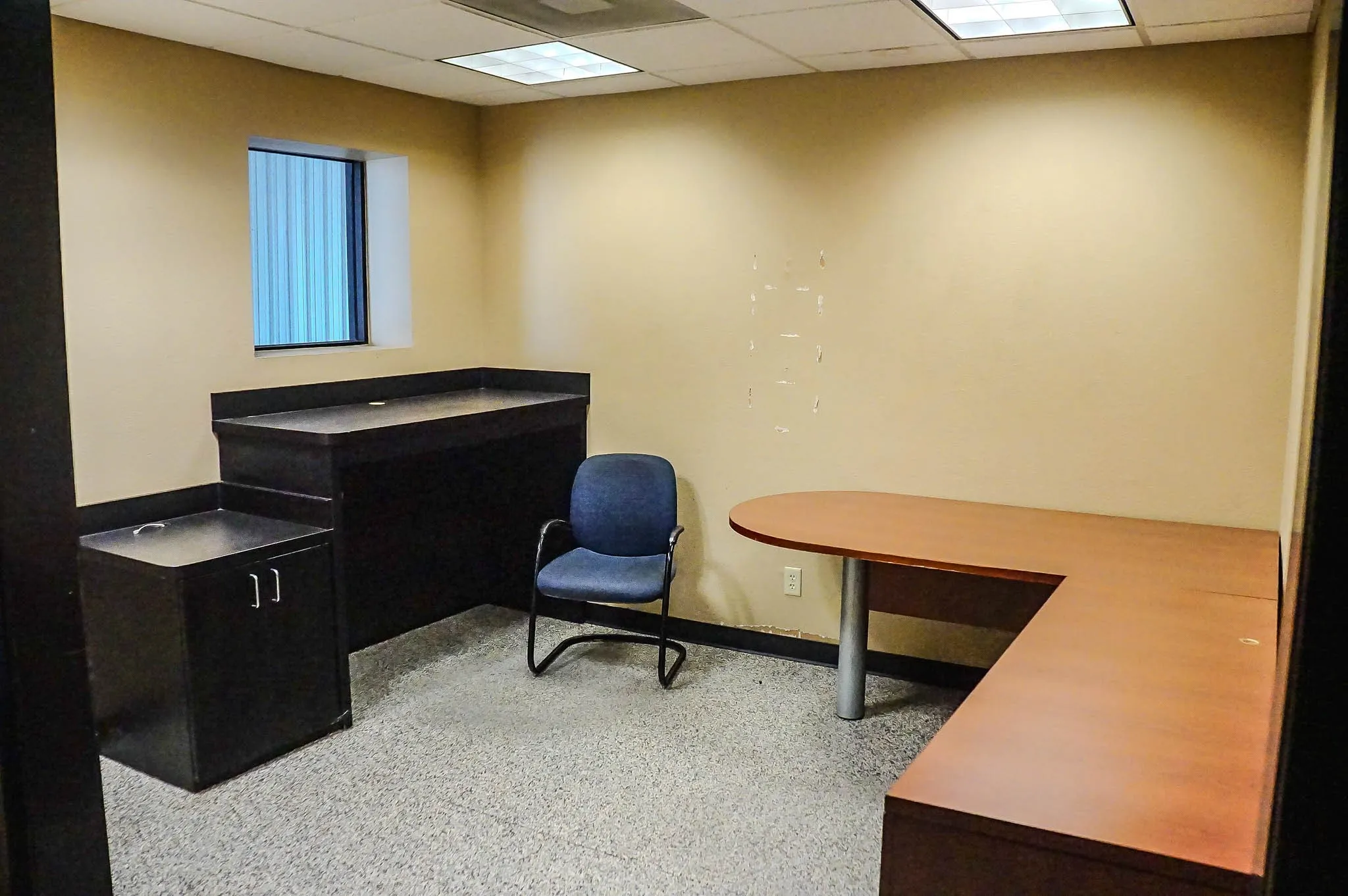 Business For Rent in Parker County , 3015 Fort Worth Highway A, Hudson Oaks, Texas 76087, 0, 0, Garage spaces, 0 Sqft, built in 1978, mls#21291381, Real Estate Agent in Hudson Oaks, Homes For Rent in Parker county, Homes For Rent in Hudson Oaks, Realtor in Hudson Oaks Texas, Real Estate Brokerage Independent Realty Texas, Luminita Cordes Realtor