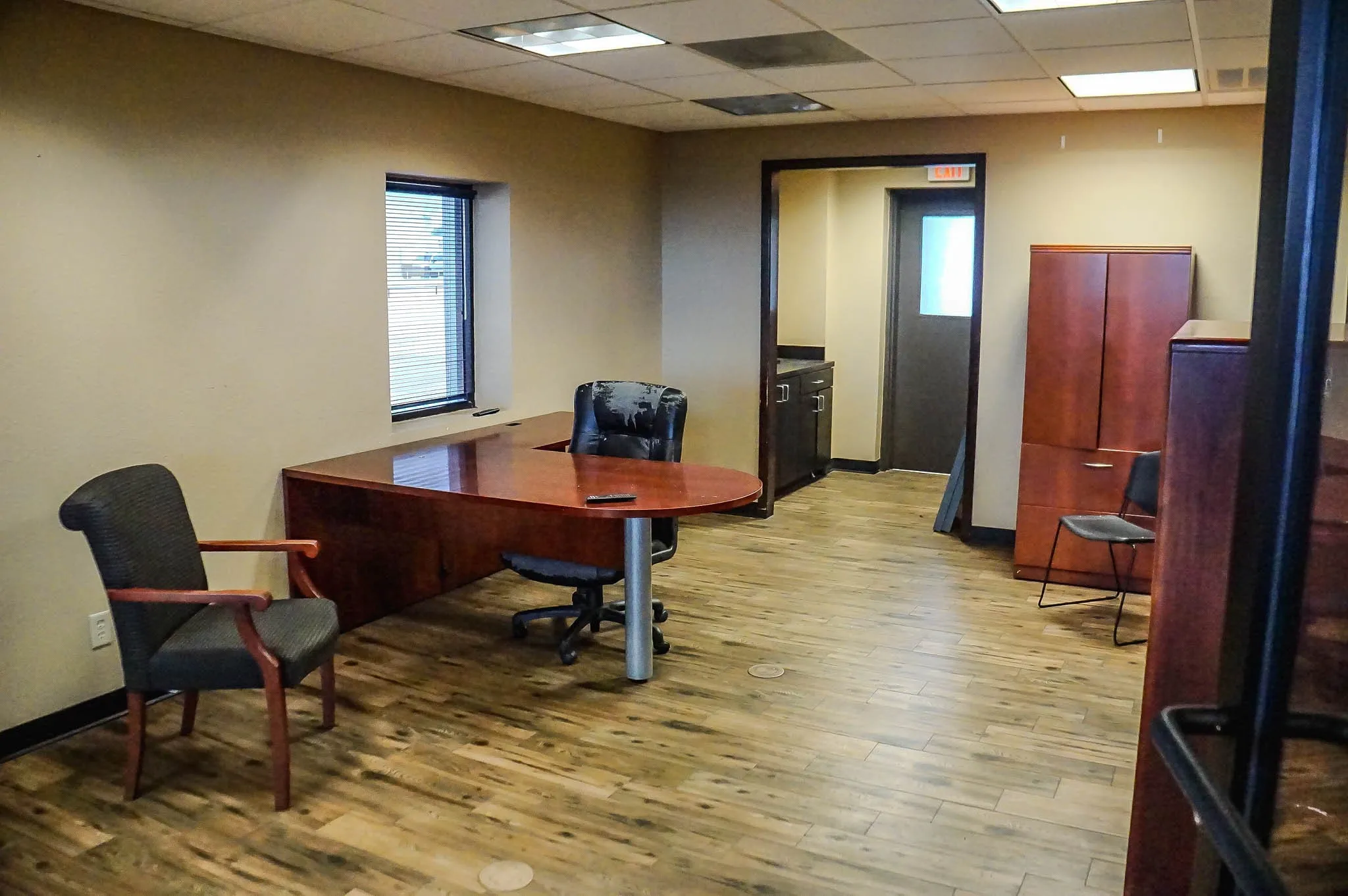 Business For Rent in Parker County , 3015 Fort Worth Highway A, Hudson Oaks, Texas 76087, 0, 0, Garage spaces, 0 Sqft, built in 1978, mls#21291381, Real Estate Agent in Hudson Oaks, Homes For Rent in Parker county, Homes For Rent in Hudson Oaks, Realtor in Hudson Oaks Texas, Real Estate Brokerage Independent Realty Texas, Luminita Cordes Realtor