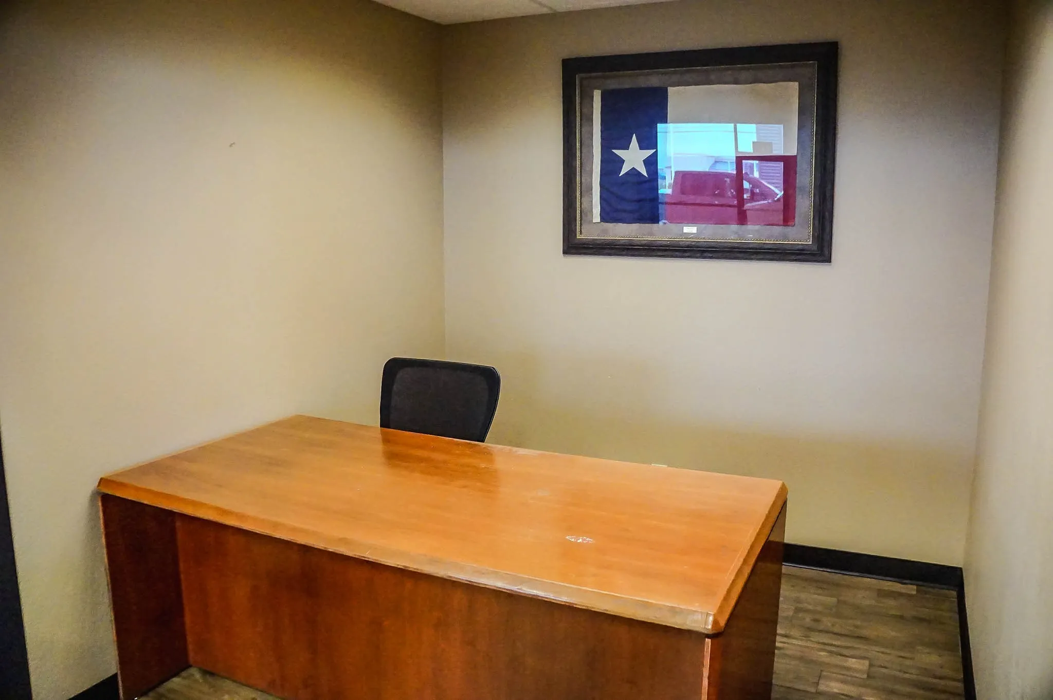 Business For Rent in Parker County , 3015 Fort Worth Highway A, Hudson Oaks, Texas 76087, 0, 0, Garage spaces, 0 Sqft, built in 1978, mls#21291381, Real Estate Agent in Hudson Oaks, Homes For Rent in Parker county, Homes For Rent in Hudson Oaks, Realtor in Hudson Oaks Texas, Real Estate Brokerage Independent Realty Texas, Luminita Cordes Realtor